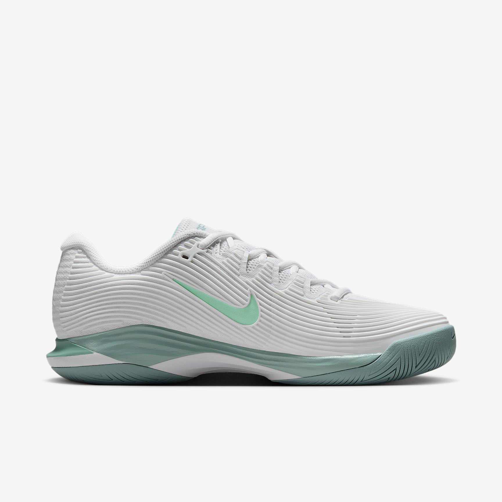 Nike Vapor 12 Women's Hard Court Tennis Shoes Product Image