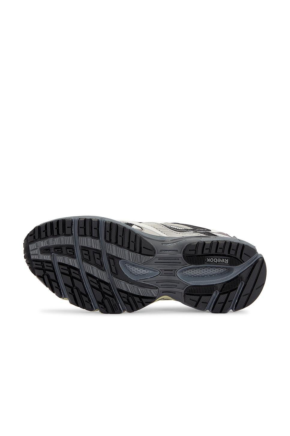 Premier Road Ultra Sneaker Product Image