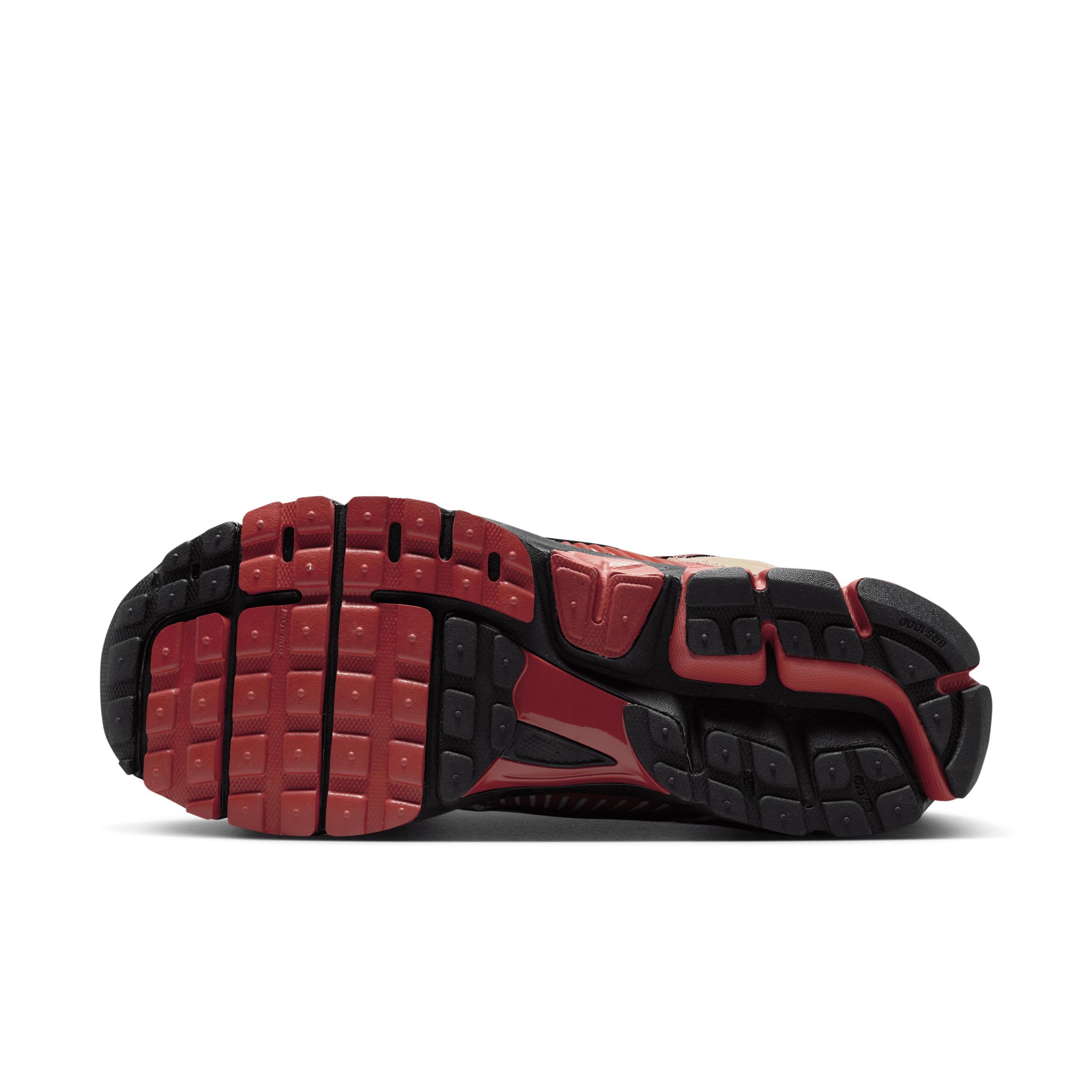 Nike Men's Zoom Vomero 5 Shoes Product Image