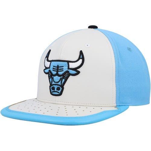 Mens Mitchell & Ness /Light Blue Chicago Bulls Day One Snapback Hat Product Image