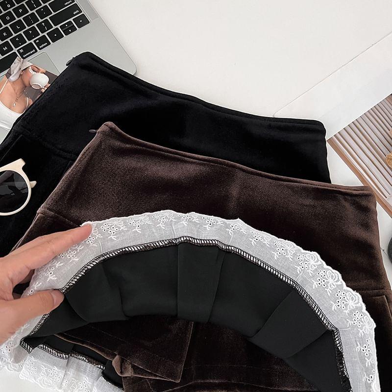Low Waist Velvet Mini Pleated Skirt Product Image