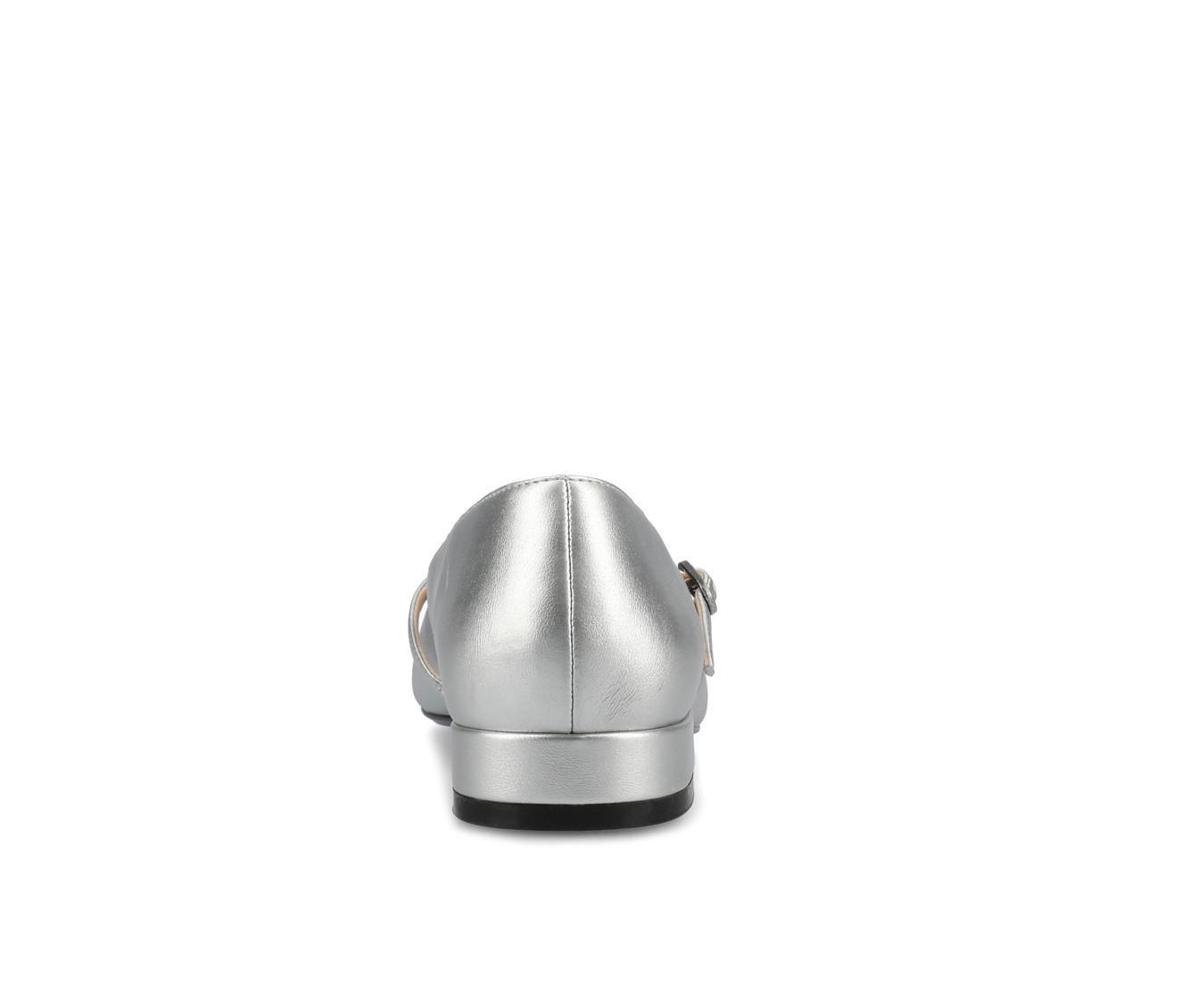 Women's Journee Collection Camby Shoes Product Image