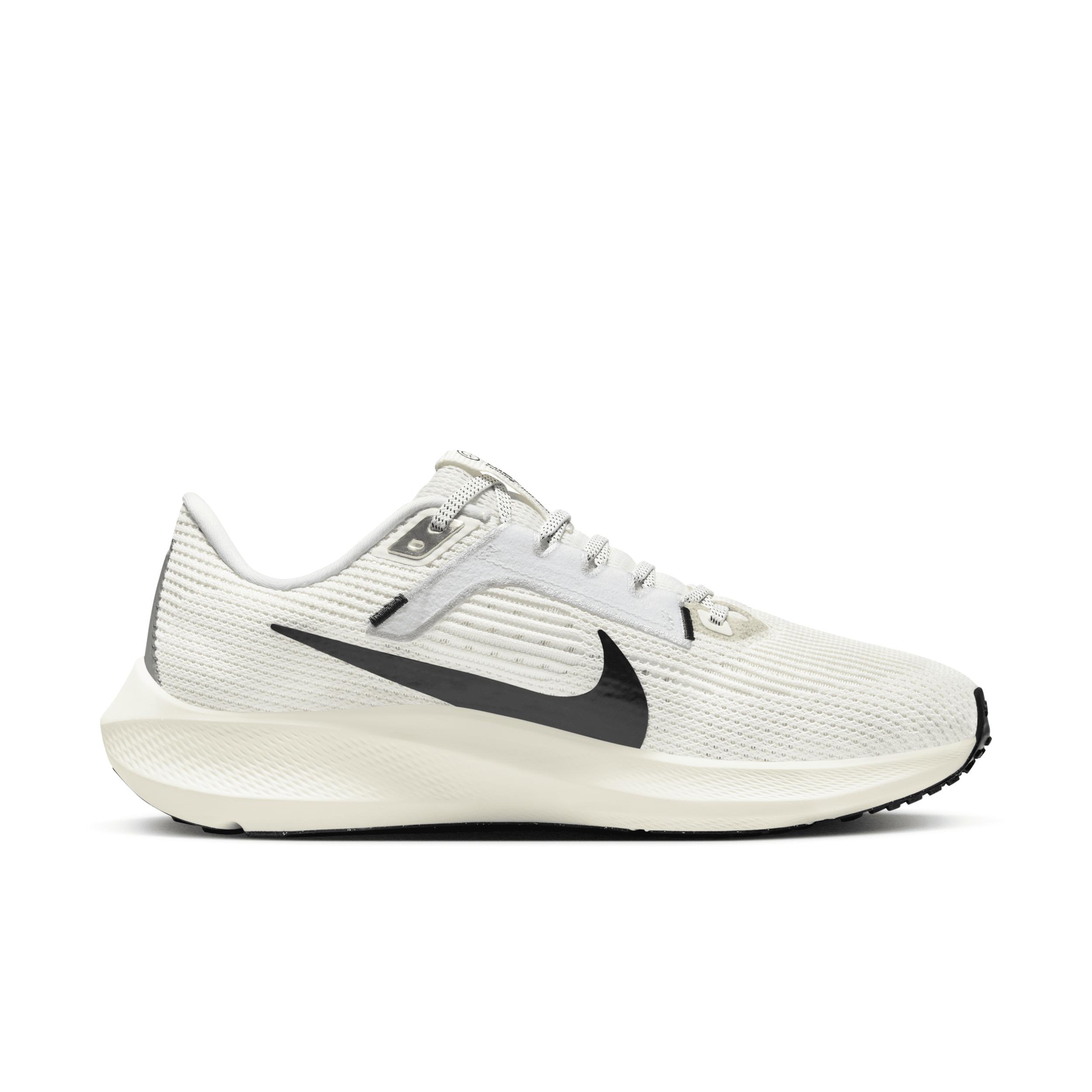 Nike Womens Zoom Pegasus 40 - Training Shoes Sail/Black/Coconut Milk Product Image