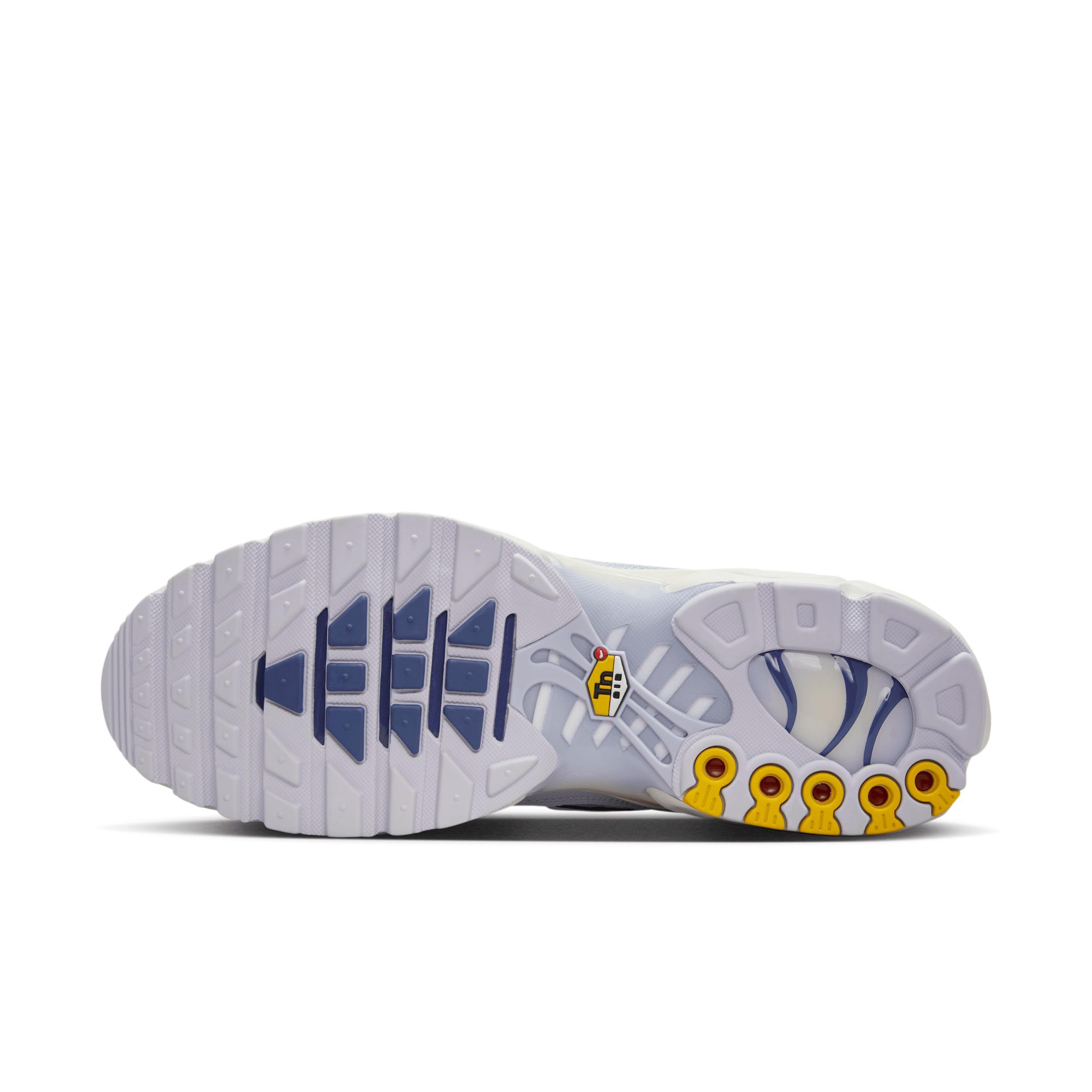 Nike Men's Air Max Plus Shoes Product Image