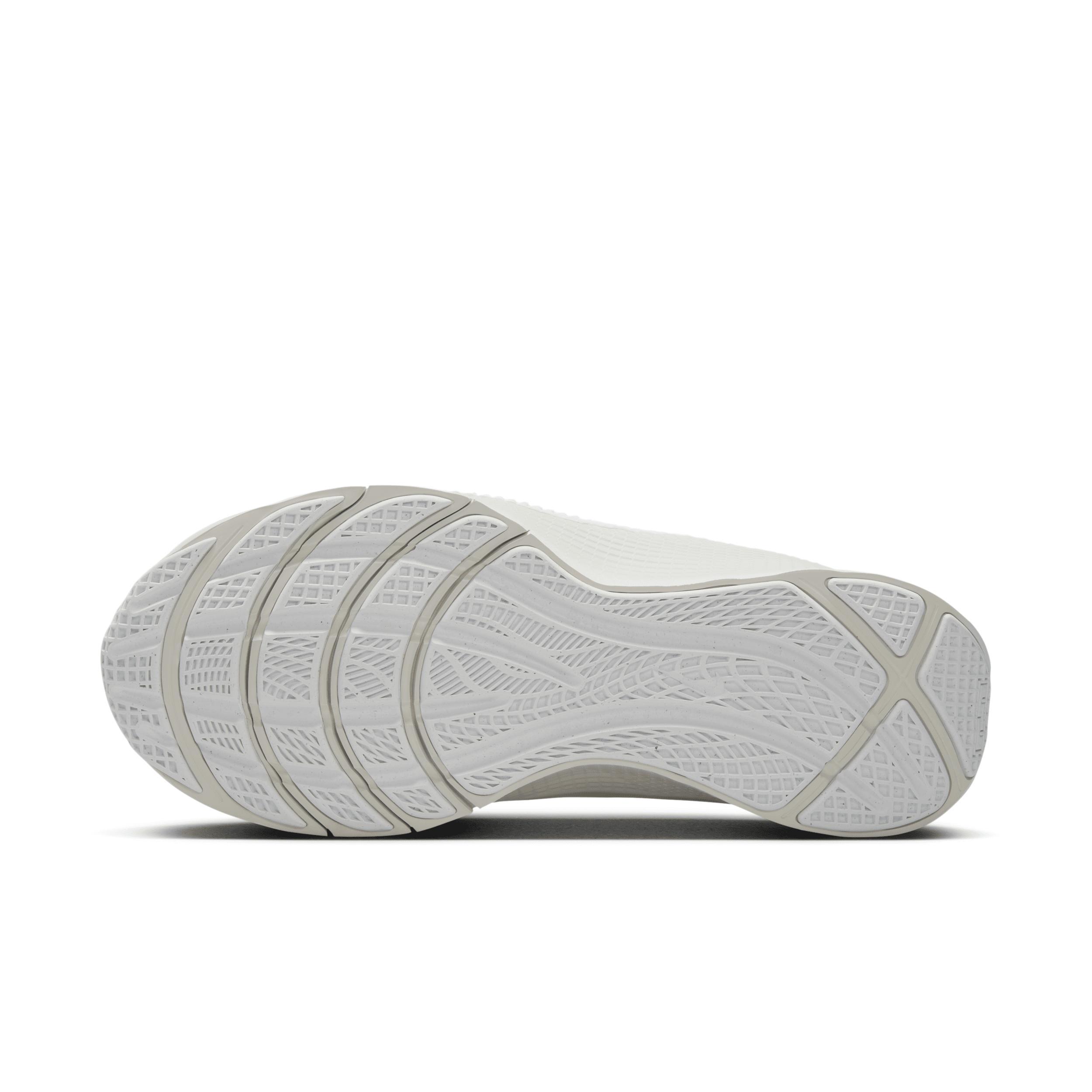 LeBron TR 1 Men's Workout Shoes Product Image