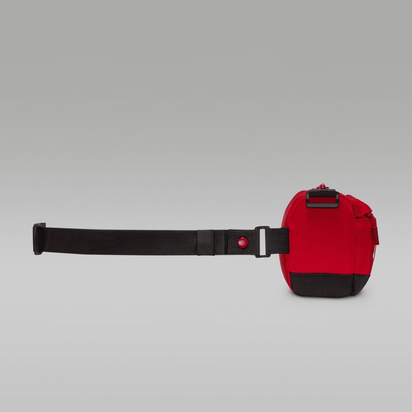 Jordan Crossbody Bag (3.3L) Product Image