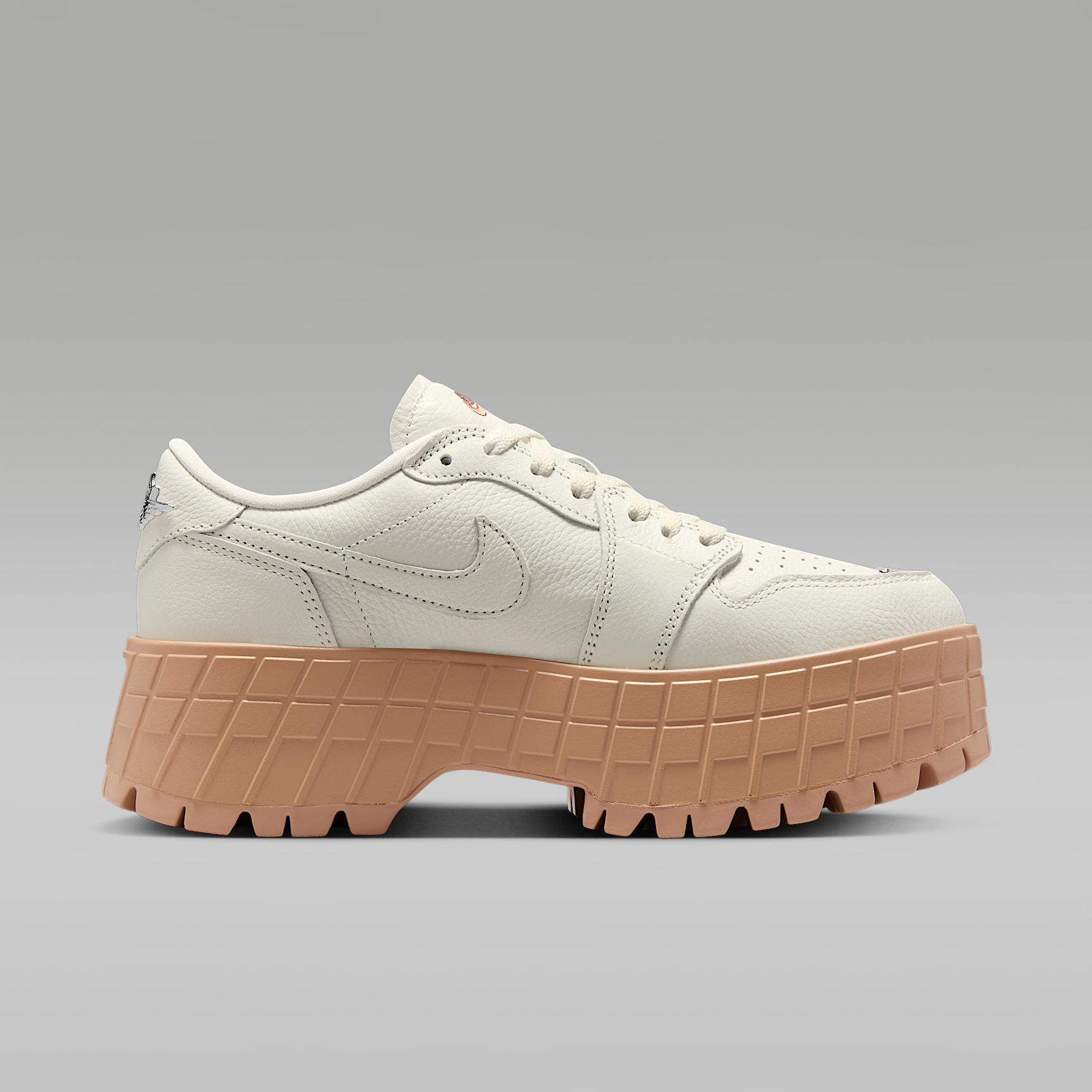 Women's Air Jordan 1 Brooklyn Low Shoes Product Image