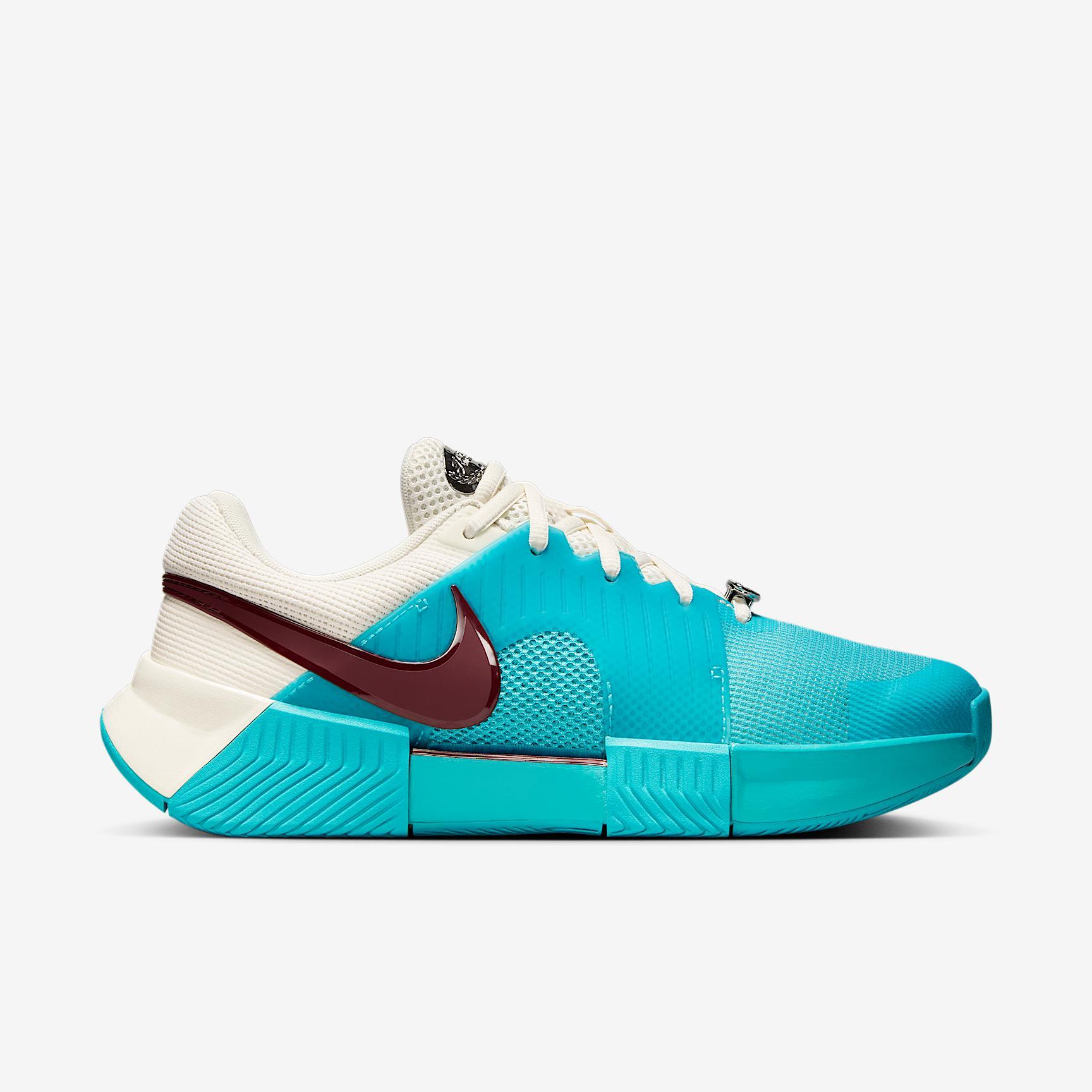 Nike Women's GP Challenge 1 Premium Hard Court Tennis Shoes Product Image