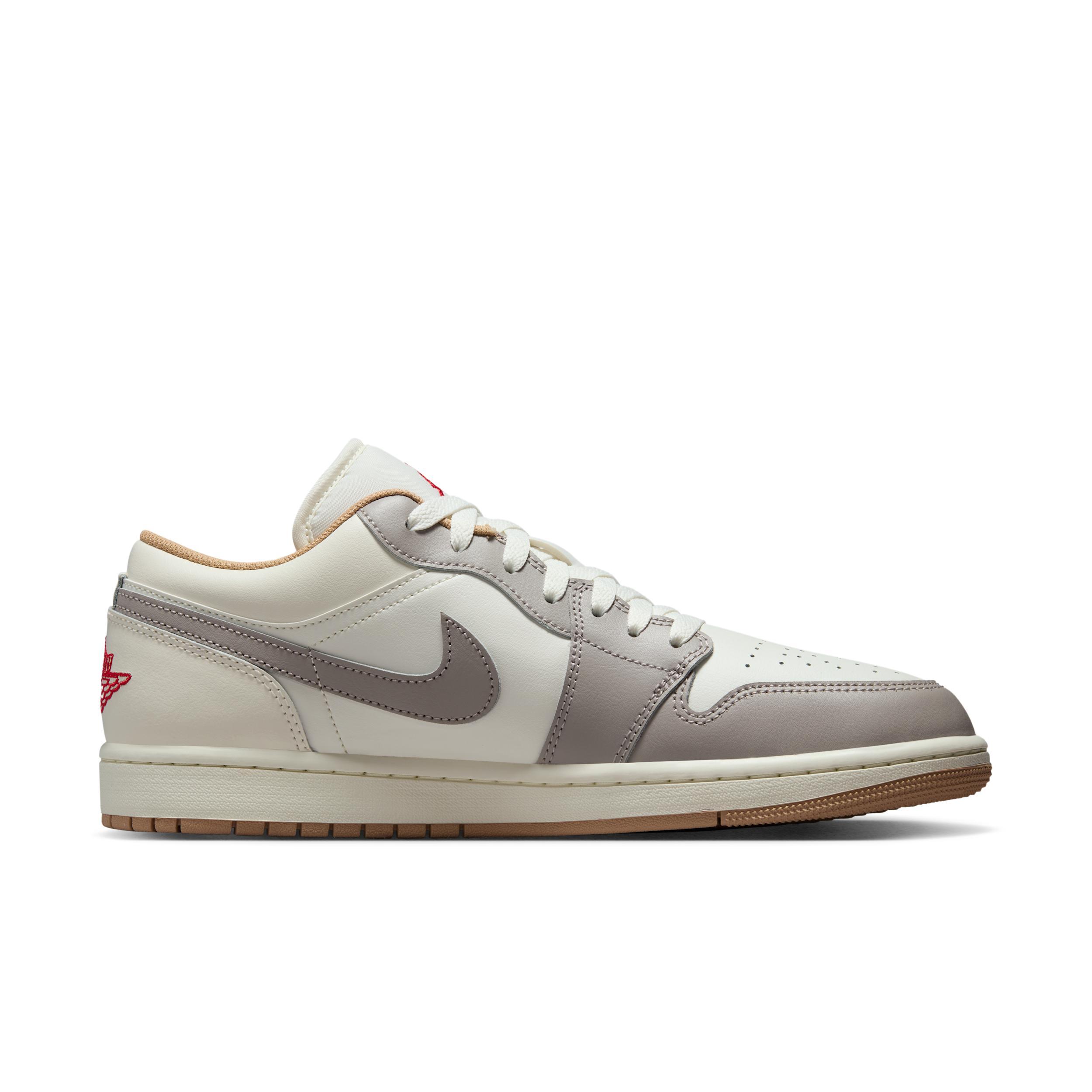 Men's Air Jordan 1 Low Shoes Product Image