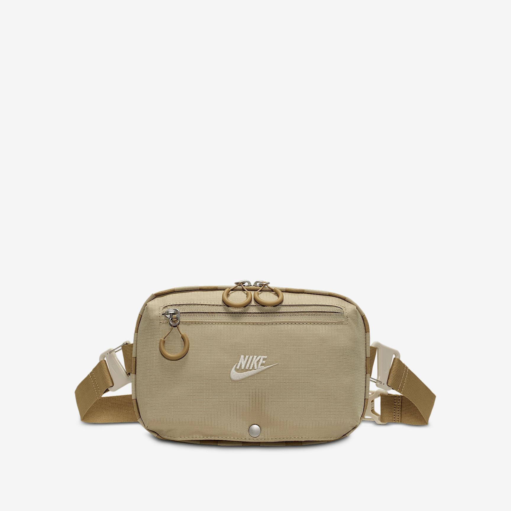 Nike Hayward Patrol Crossbody Bag (4L) Product Image