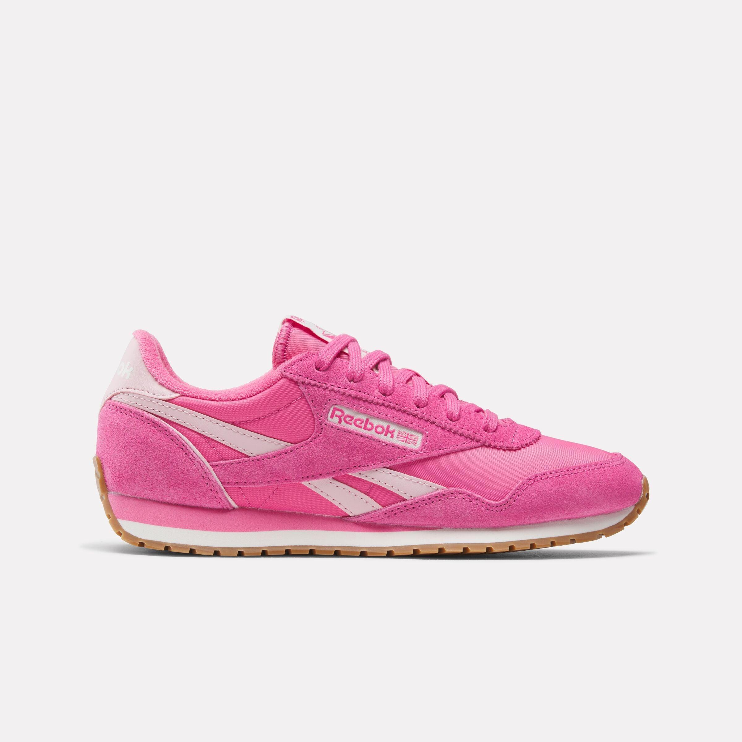 Women's Classic AZ Shoes Female Product Image
