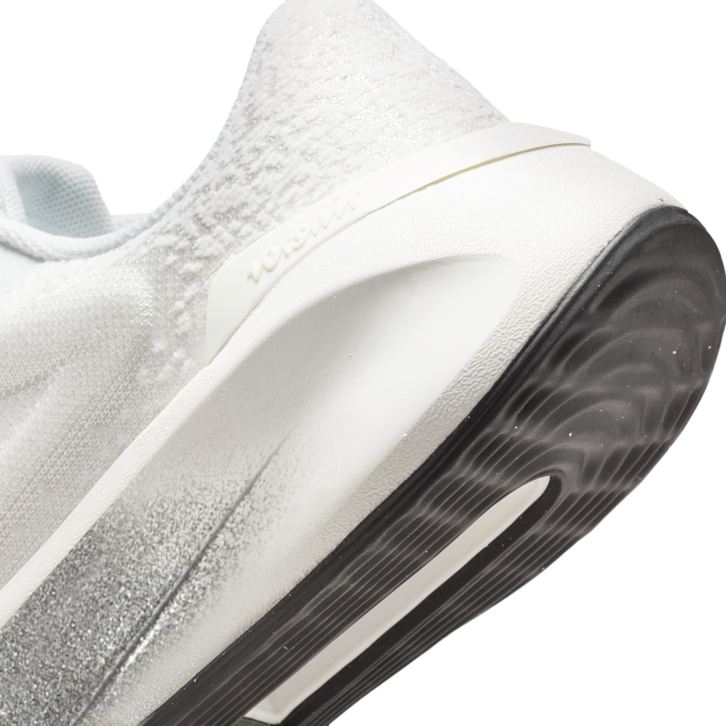 Nike Women's Versair Premium Workout Shoes with Glitter Product Image