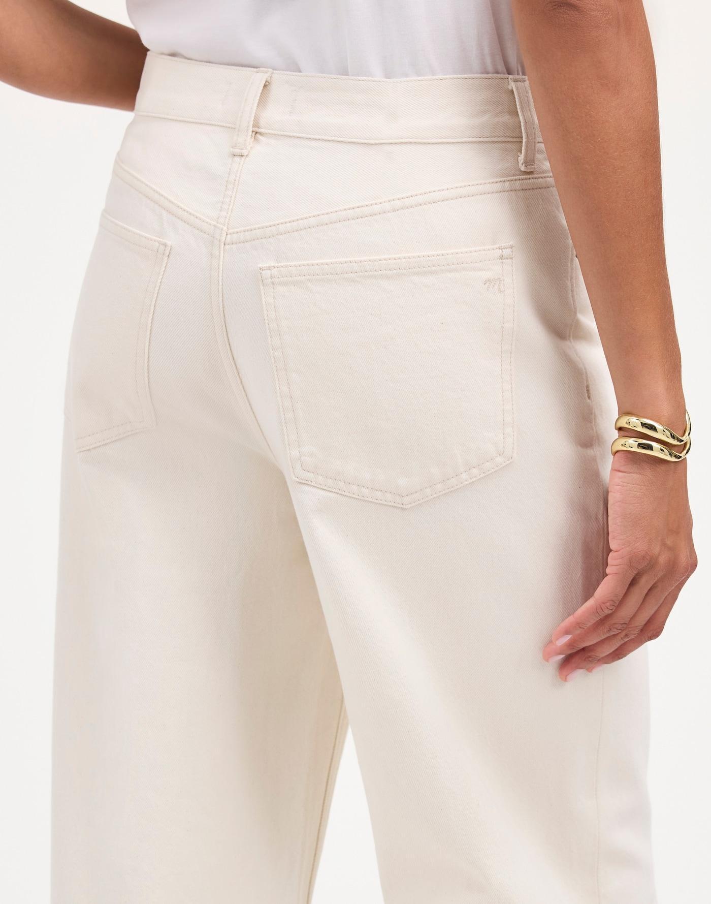 Low-Slung Baggy Jeans Product Image