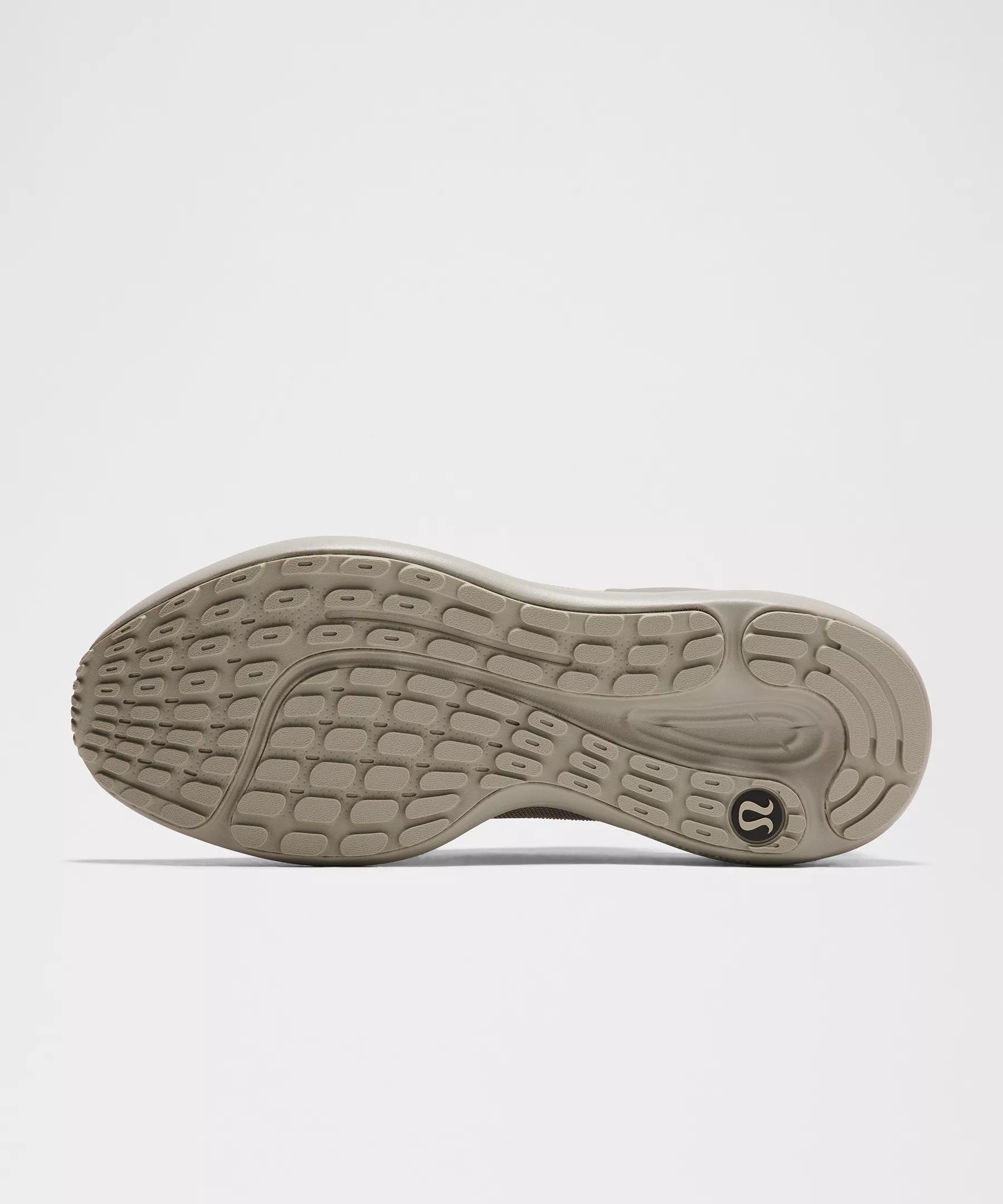 Men's Beyondfeel Waterproof Running Shoe Product Image