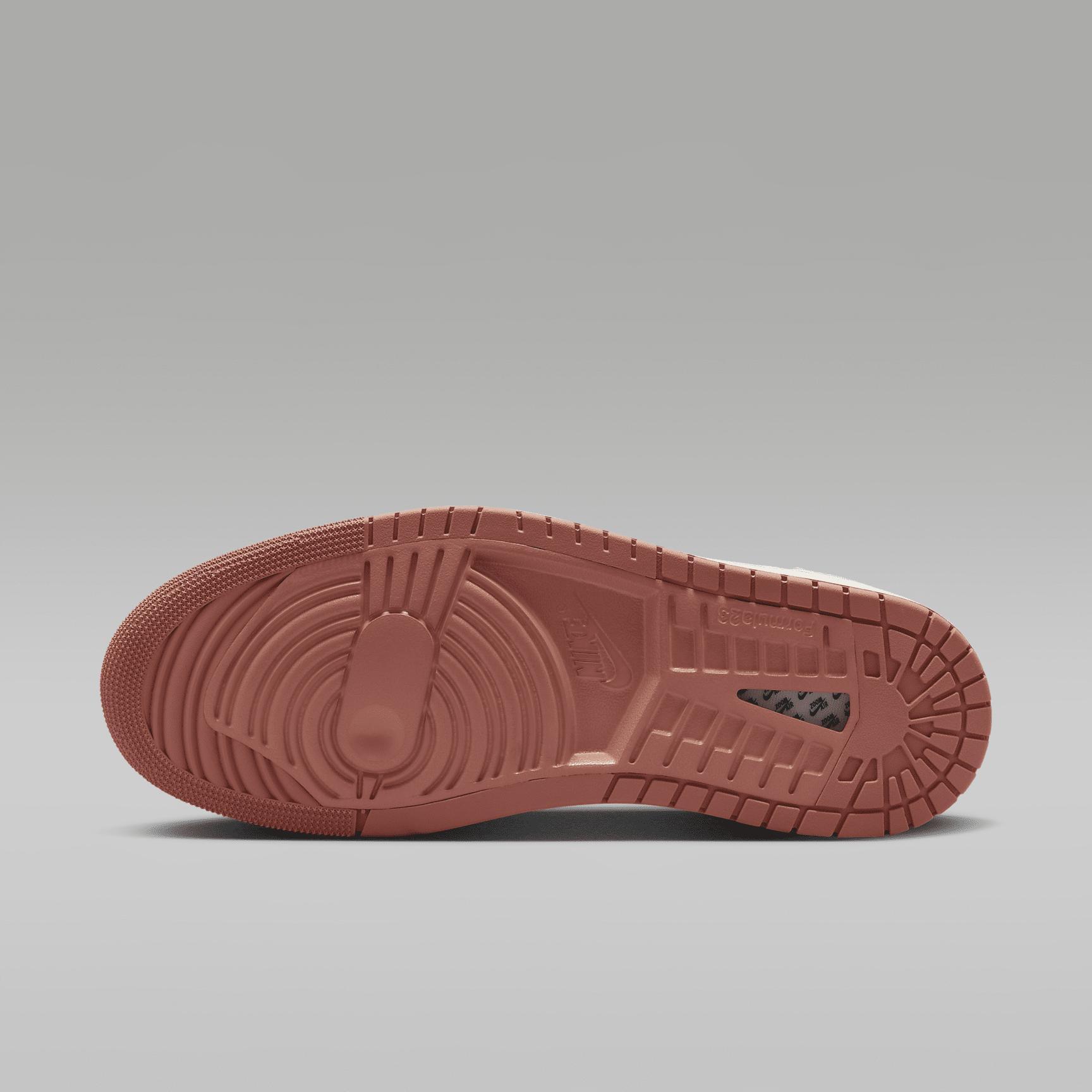Air Jordan 1 Zoom CMFT 2 Men's Shoes Product Image