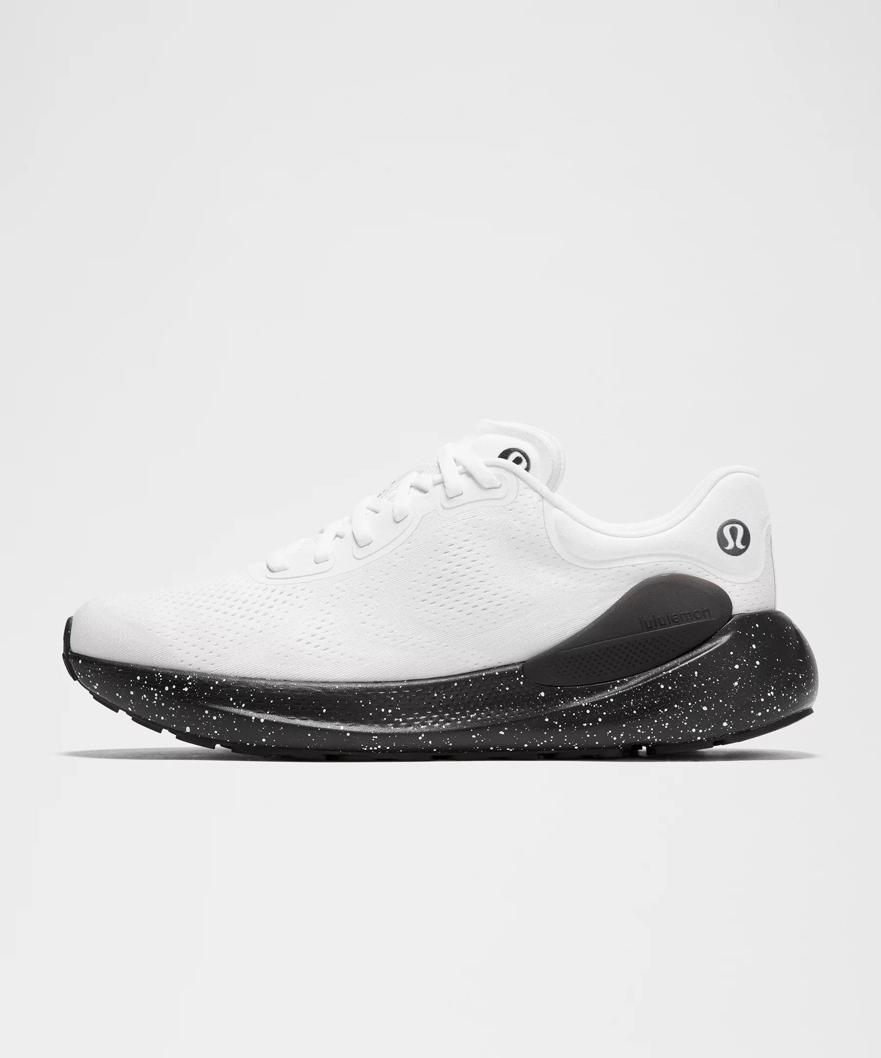 Men's Beyondfeel Running Shoe Product Image