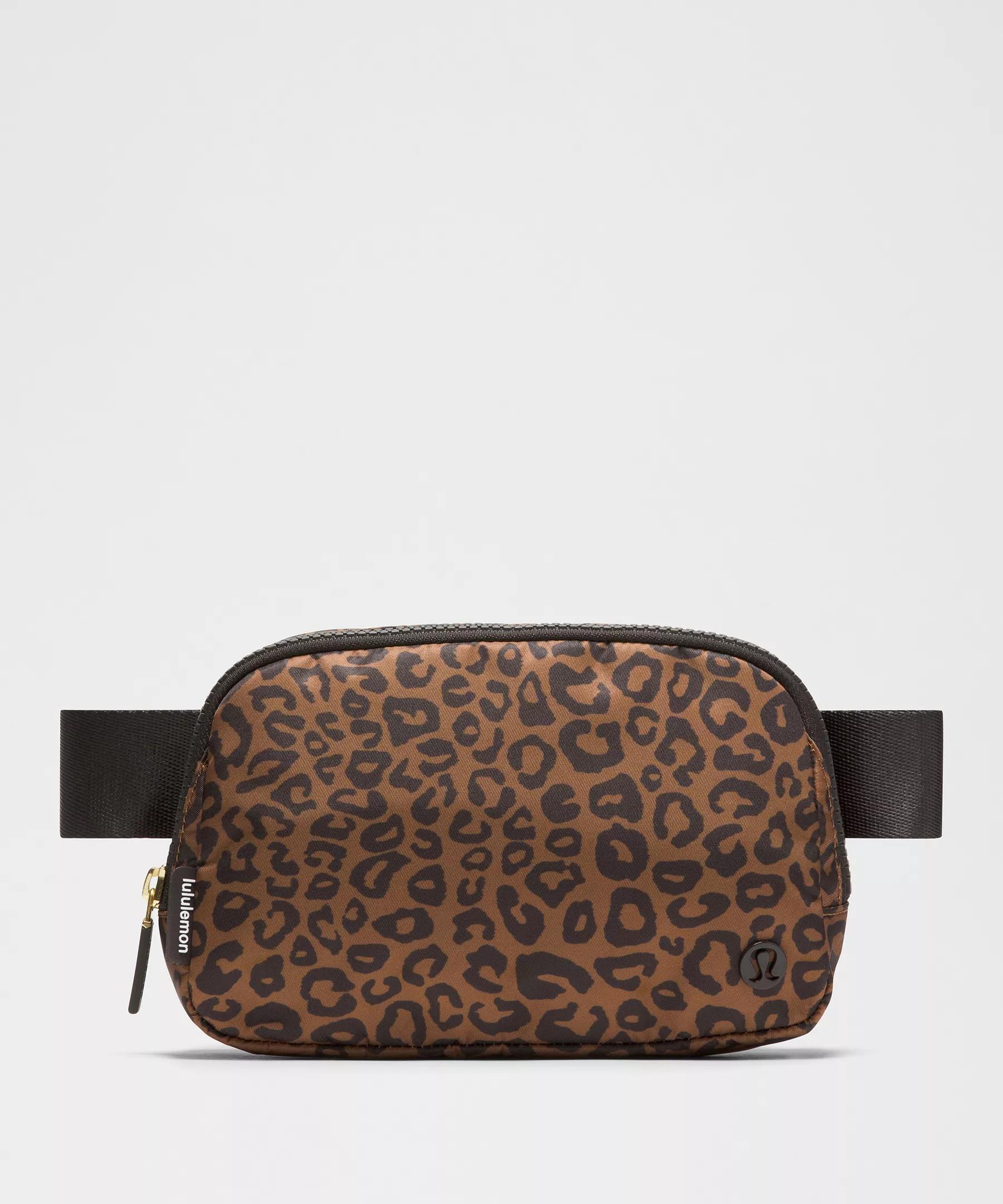 Everywhere Belt Bag 1L Product Image
