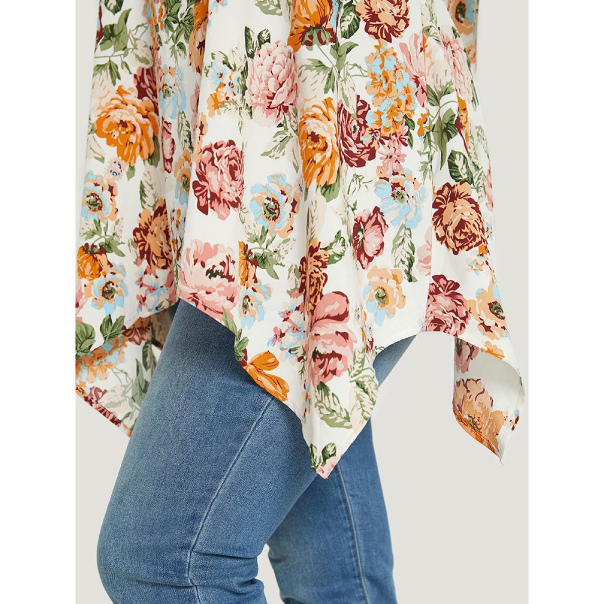 Plus Size Multicolor Floral Print Hanky Hem Blouse Women Elegant Short sleeve Round Neck Dailywear Blouses BloomChic 22-24/3X Product Image