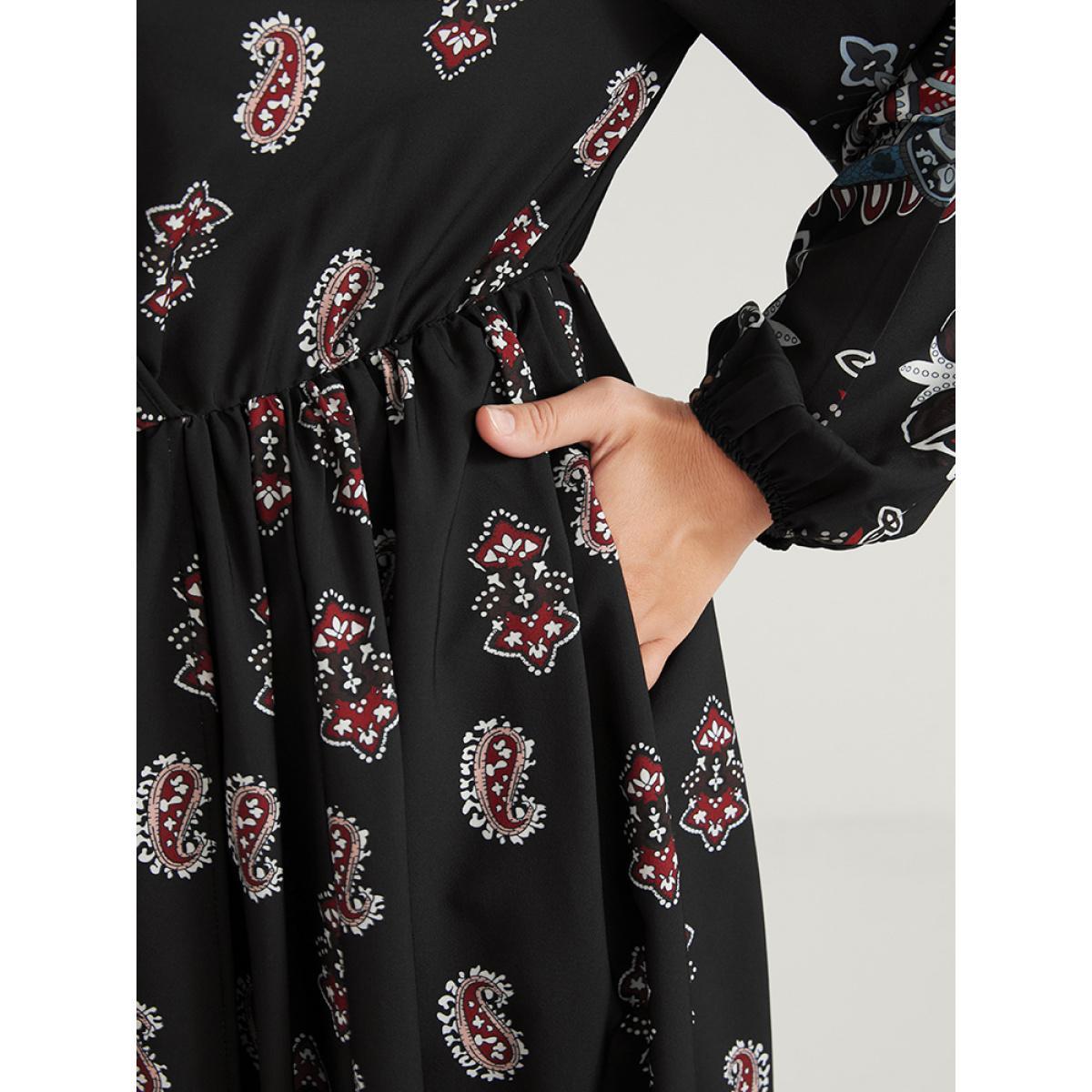 Plus Size Paisley Pocket Split Wrap Maxi Dress Black Women Vacation Pocket V-neck Long Sleeve Curvy Long Dress BloomChic 18-20/2X Product Image