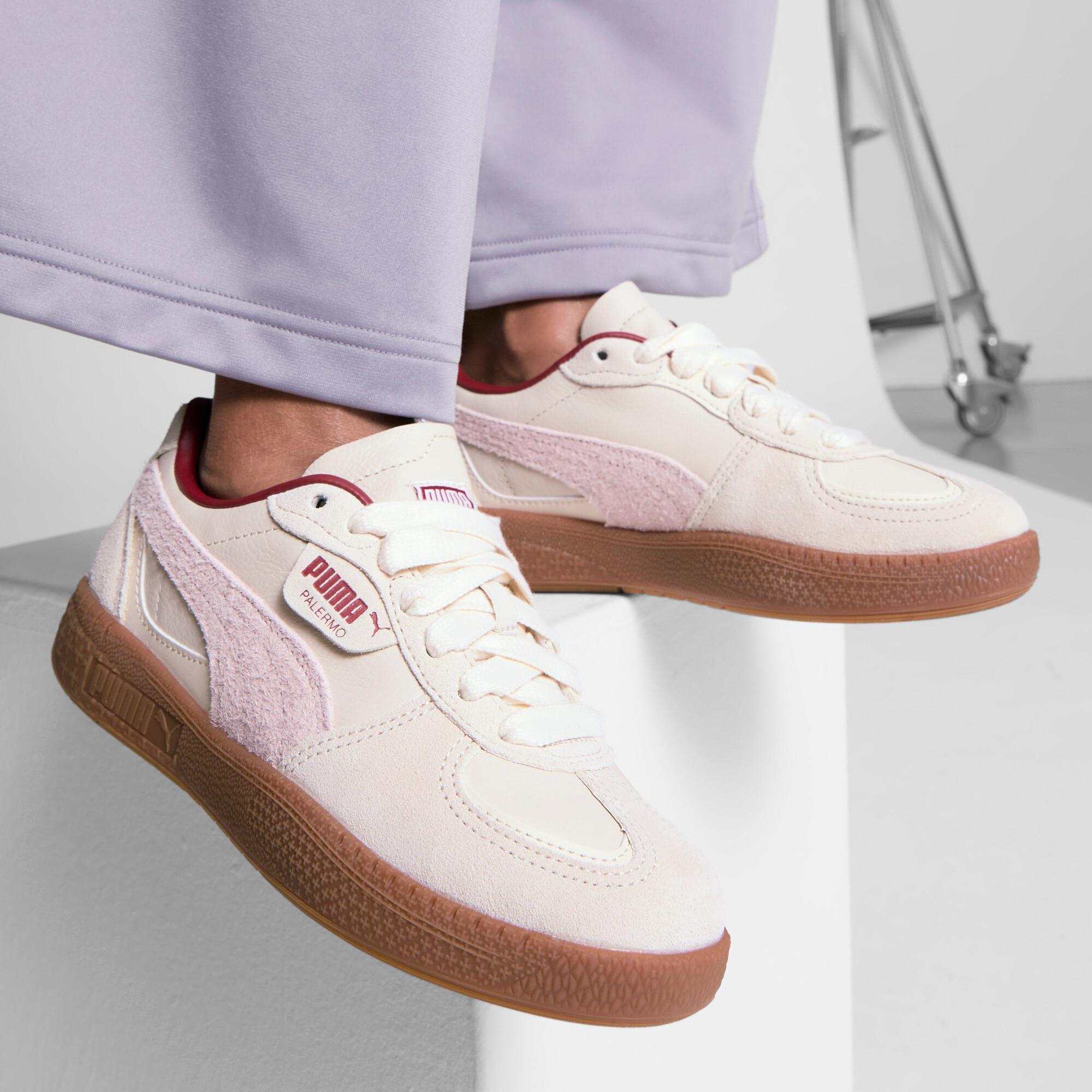 Palermo Moda Lovers Women's Sneakers Product Image