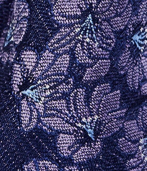 Roundtree & Yorke Margy Floral 2 3/4#double; Silk Tie Product Image