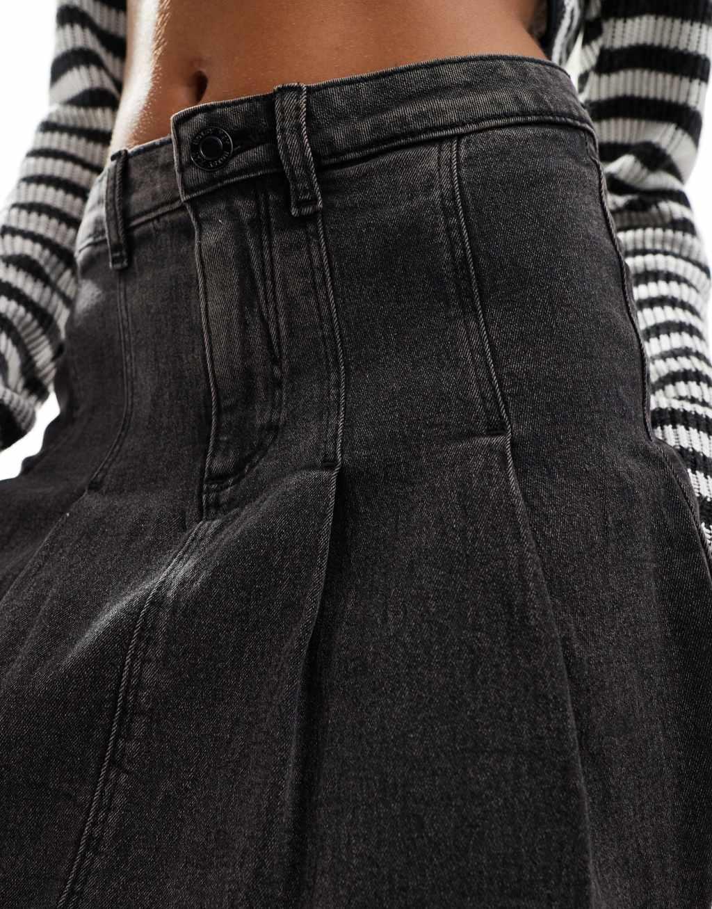 Noisy May pleated denim mini skirt in washed gray Product Image