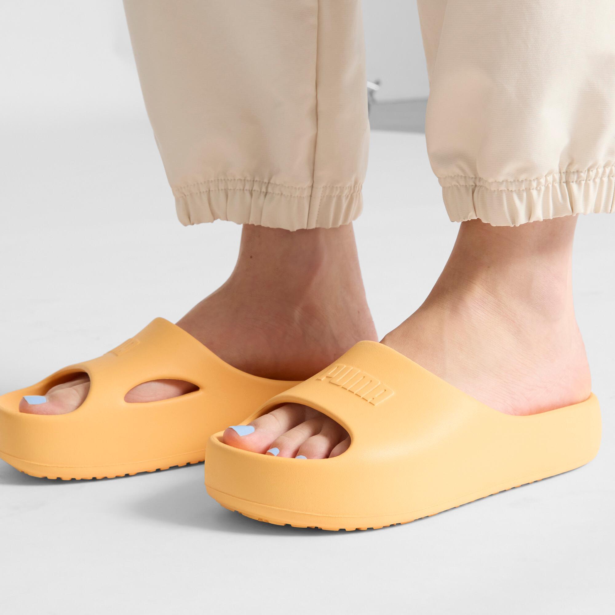 PUMA Shibusa Women's Slides Product Image