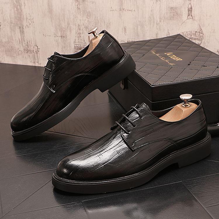 Ombre Lace-Up Derby Shoes Product Image