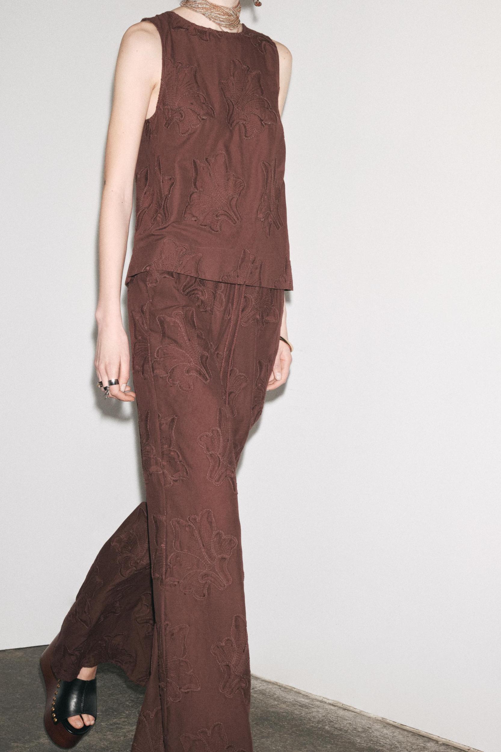 ZW COLLECTION EMBROIDERED TOP Product Image