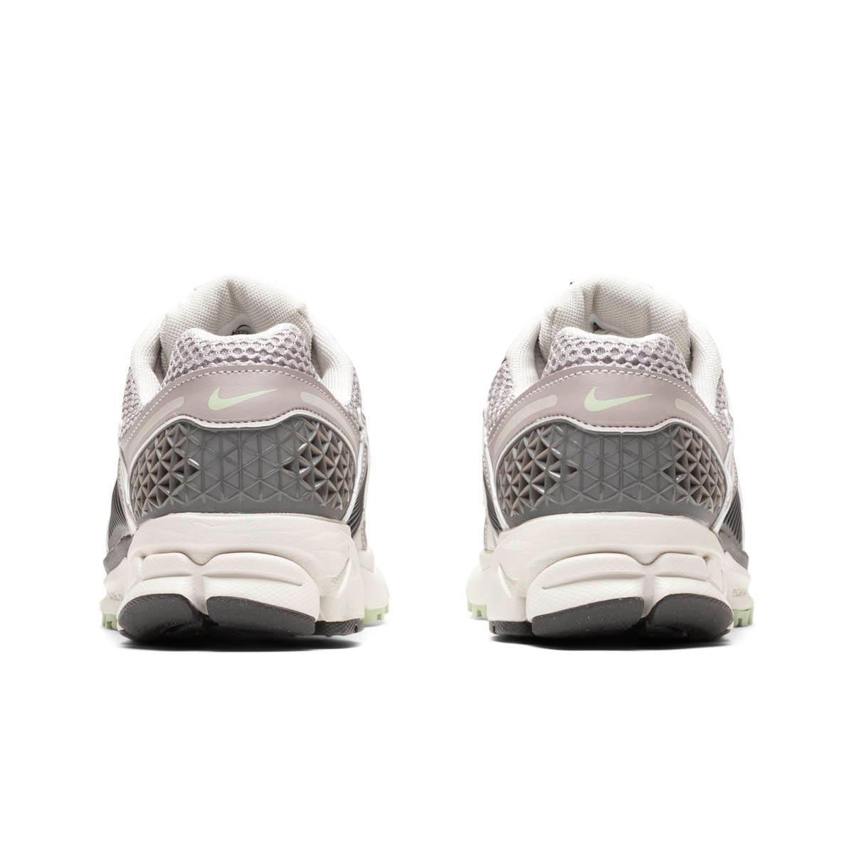 WOMEN'S ZOOM VOMERO 5 Female Product Image