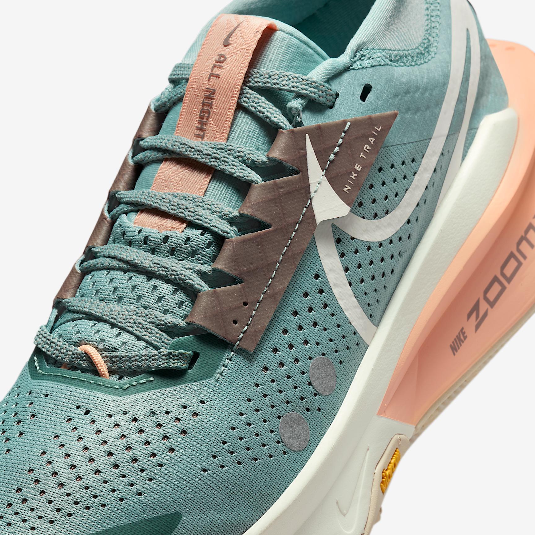 Nike Women's Zegama 2 Trail Running Shoes Product Image
