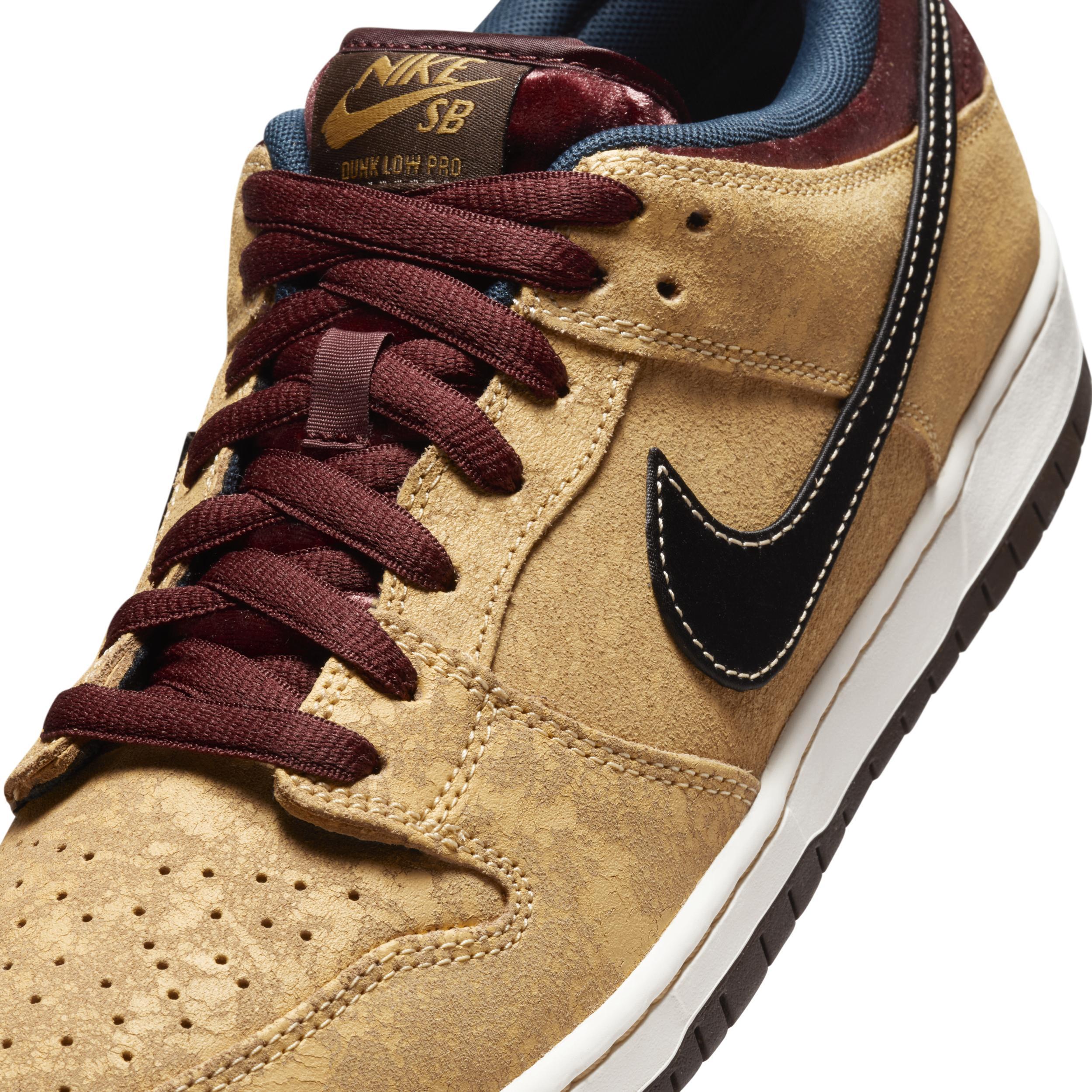 Men's Nike SB Dunk Low Pro Skate Shoes Product Image