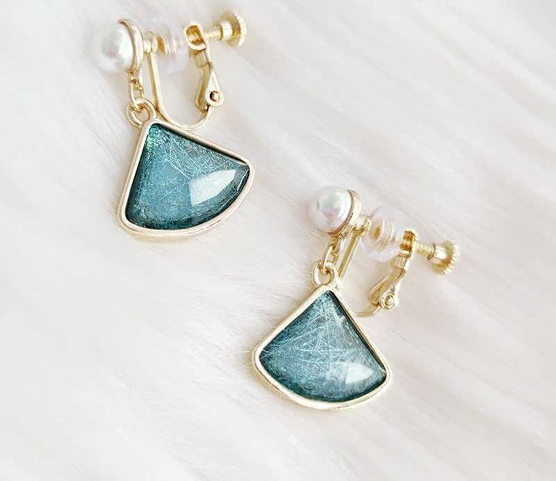 Triangle Faux Pearl Drop Earring Product Image