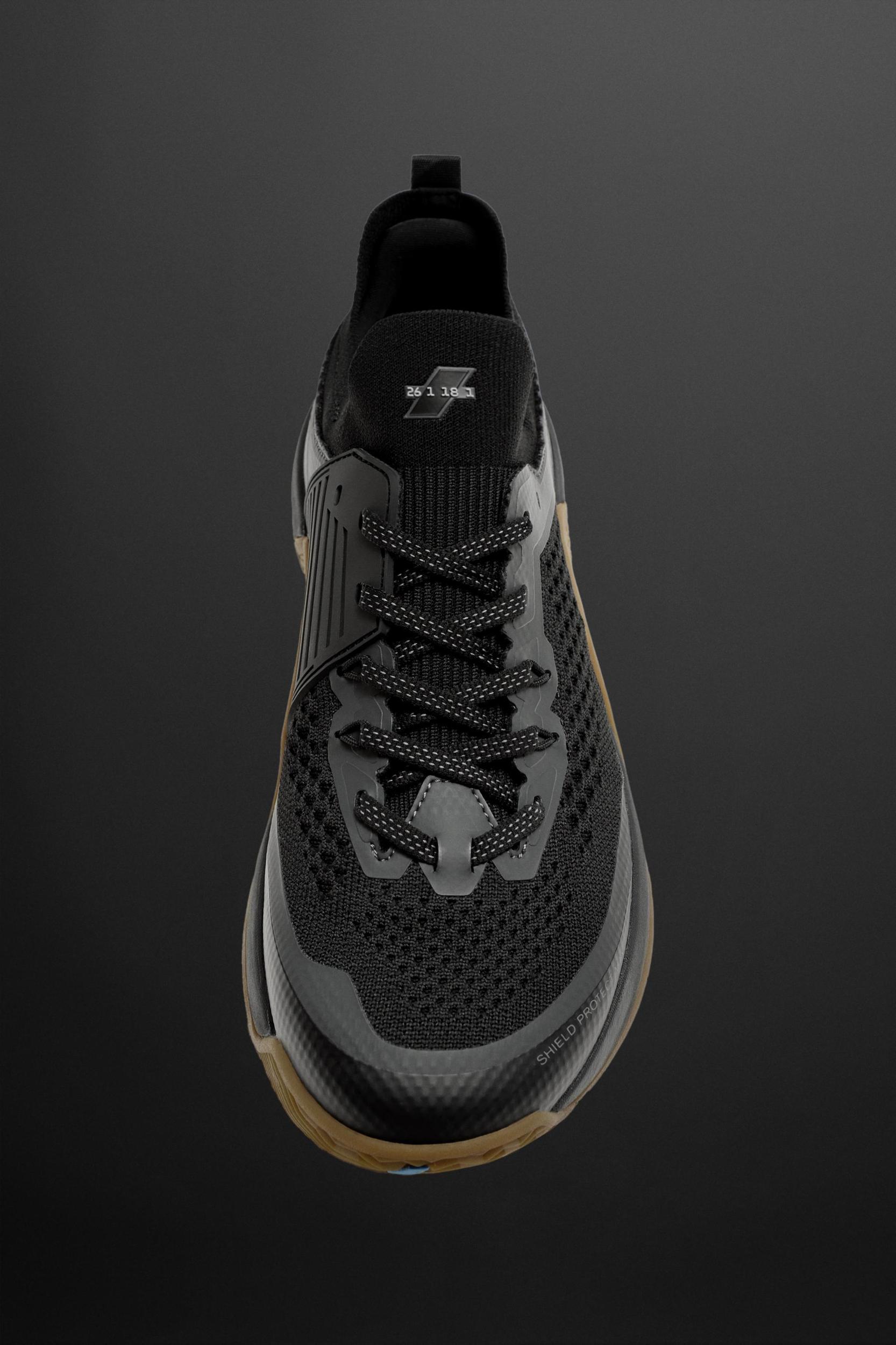 TRAINING SHOE Product Image