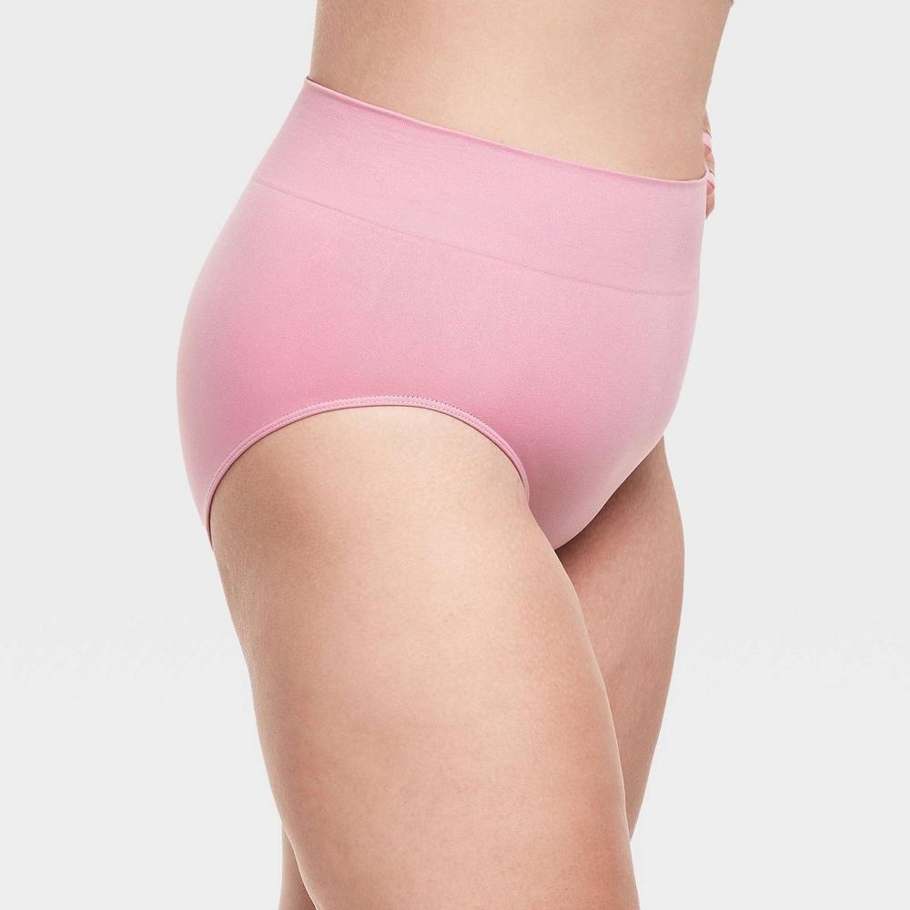 Hanes Premium Women's Smoothing Seamless 3pk Basic High Cut Briefs - Black/Beige 8: Midweight Knit, Full Elastic Waistband Product Image