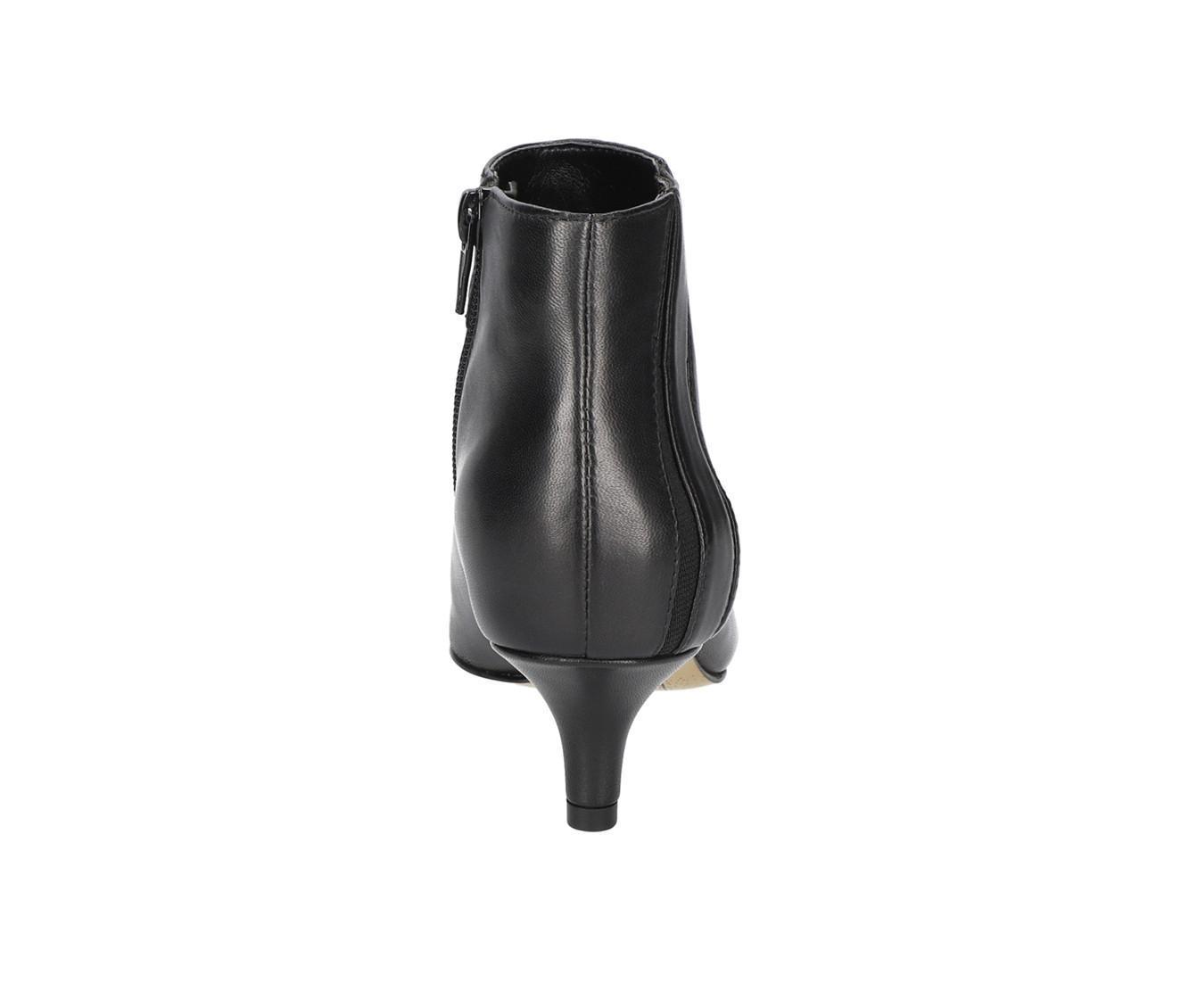 Women's Bella Vita Faraday Booties Product Image