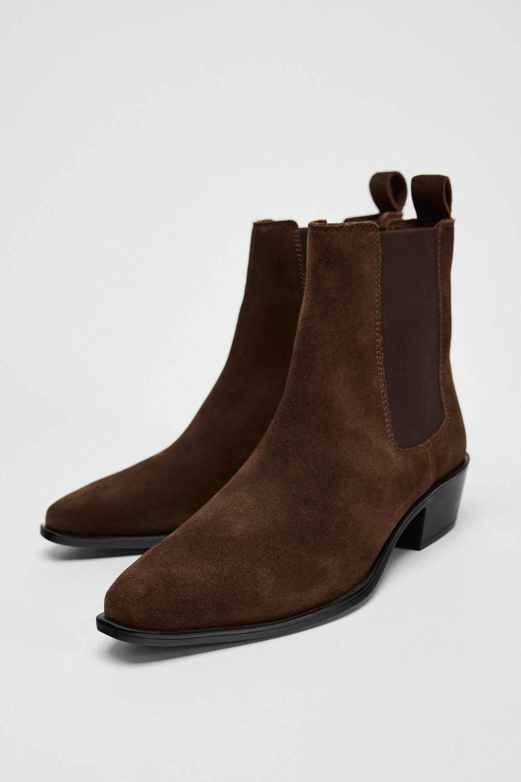 PULL TAB CHELSEA ANKLE BOOTS Product Image