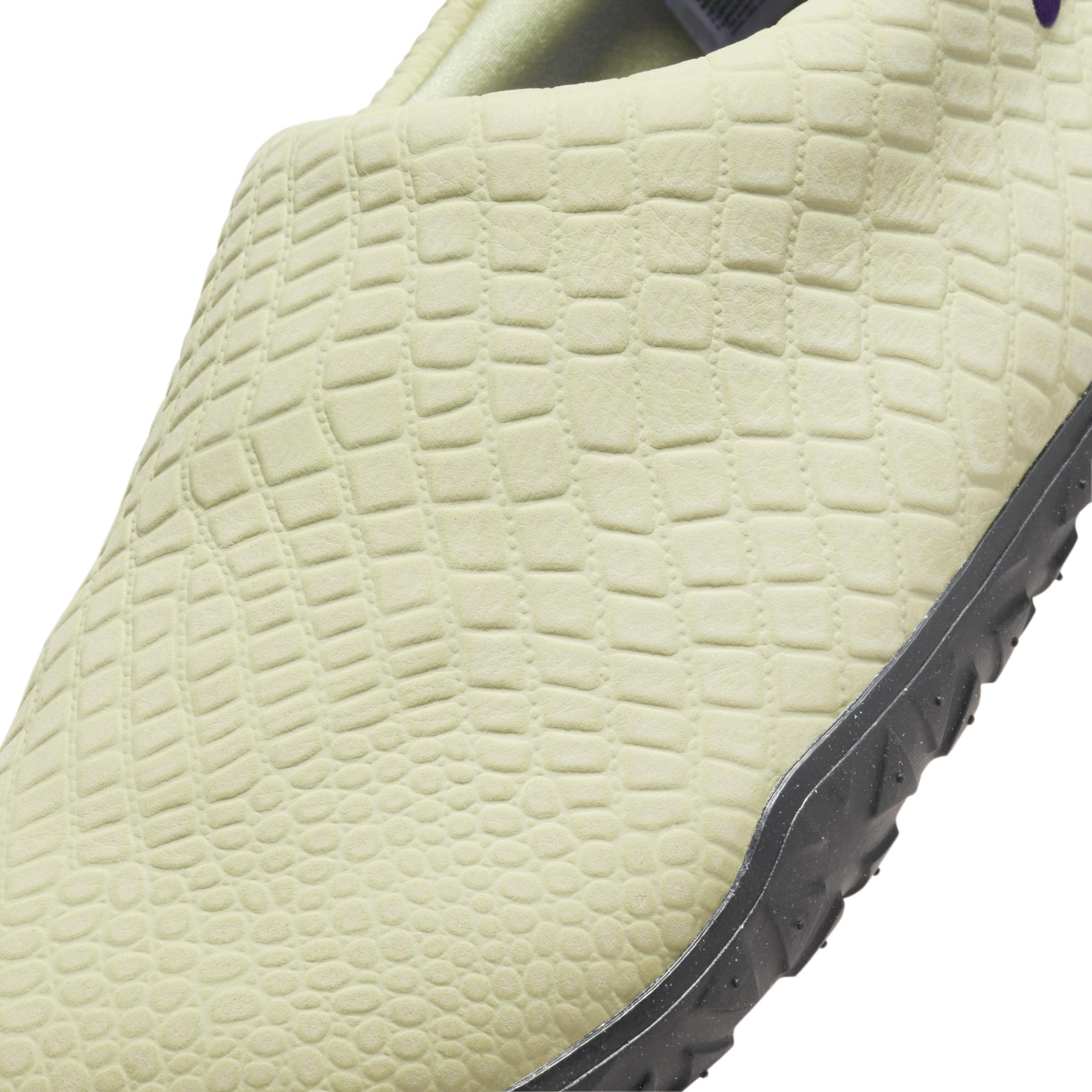 Men's Nike ACG Moc Premium Shoes Product Image