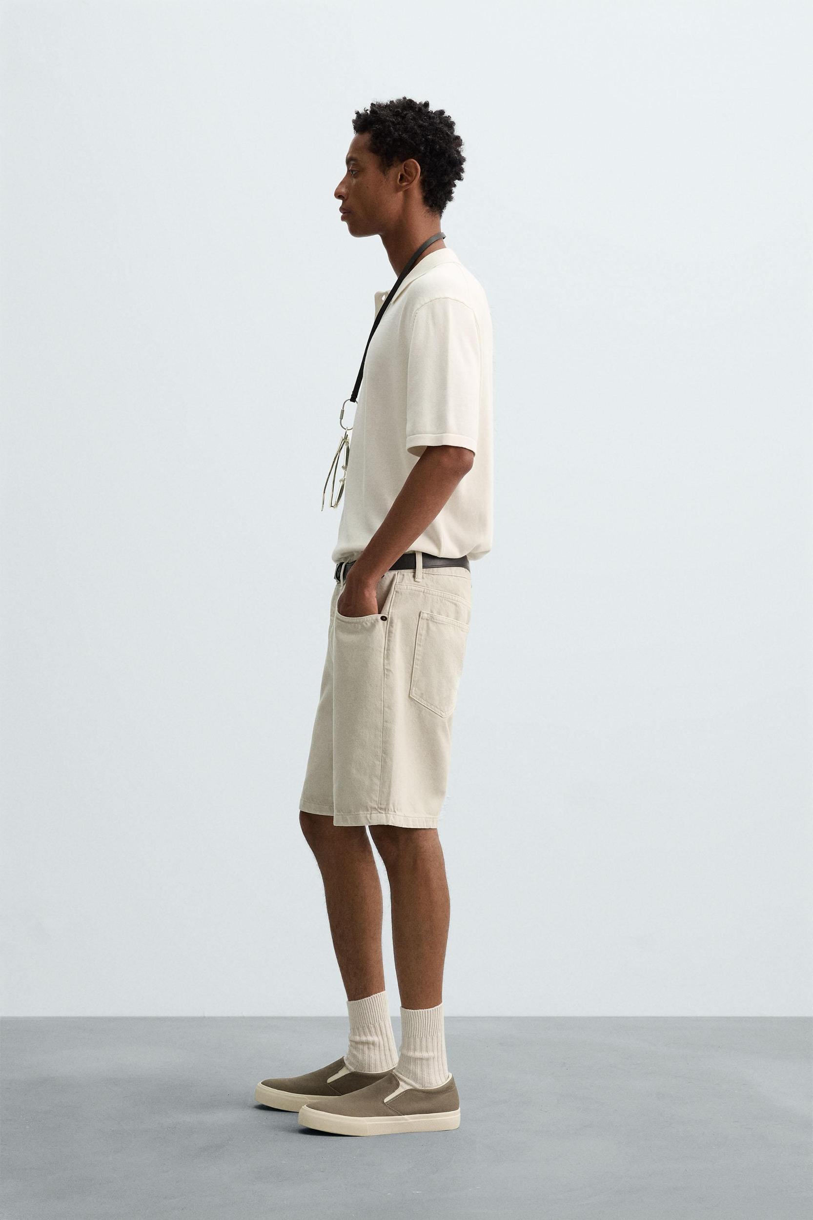 REGULAR FIT DENIM SHORTS Product Image