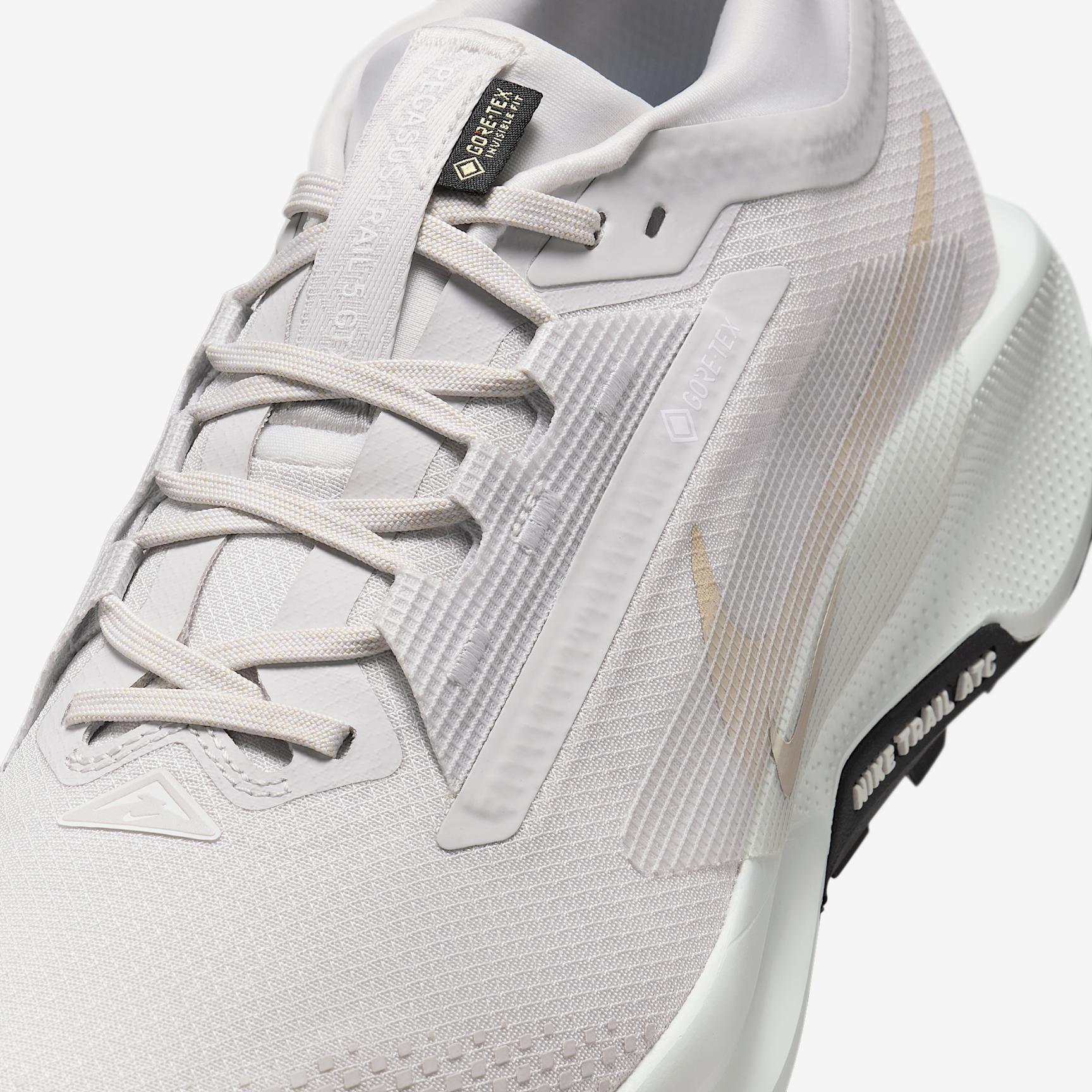 Nike Men's Pegasus Trail 5 GORE-TEX Waterproof Trail Running Shoes Product Image
