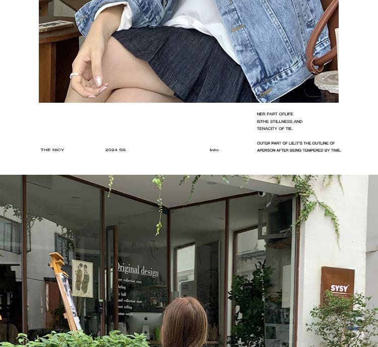 Detachable Hood Washed Denim Jacket Product Image