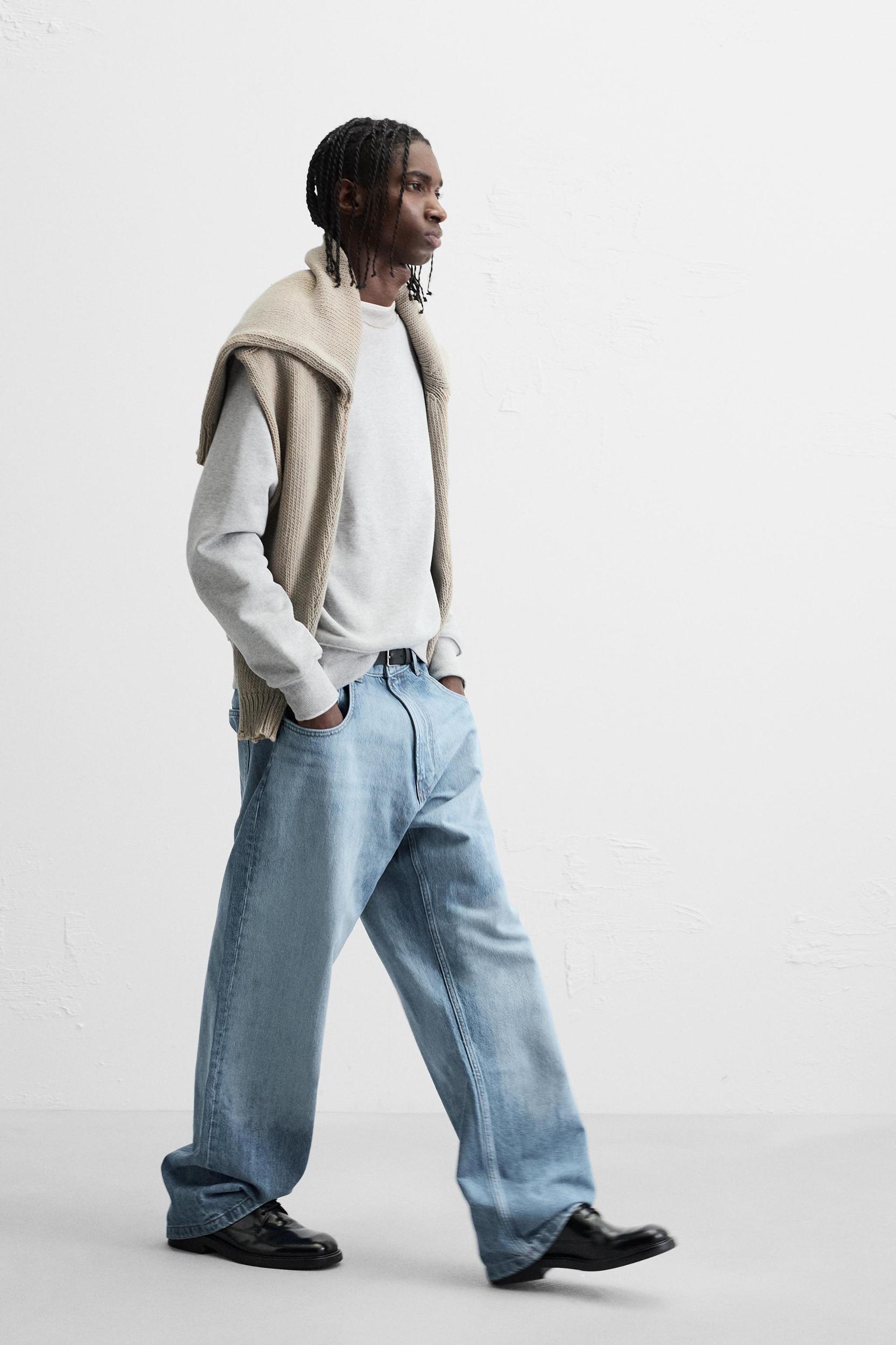 FADE BAGGY FIT JEANS Product Image
