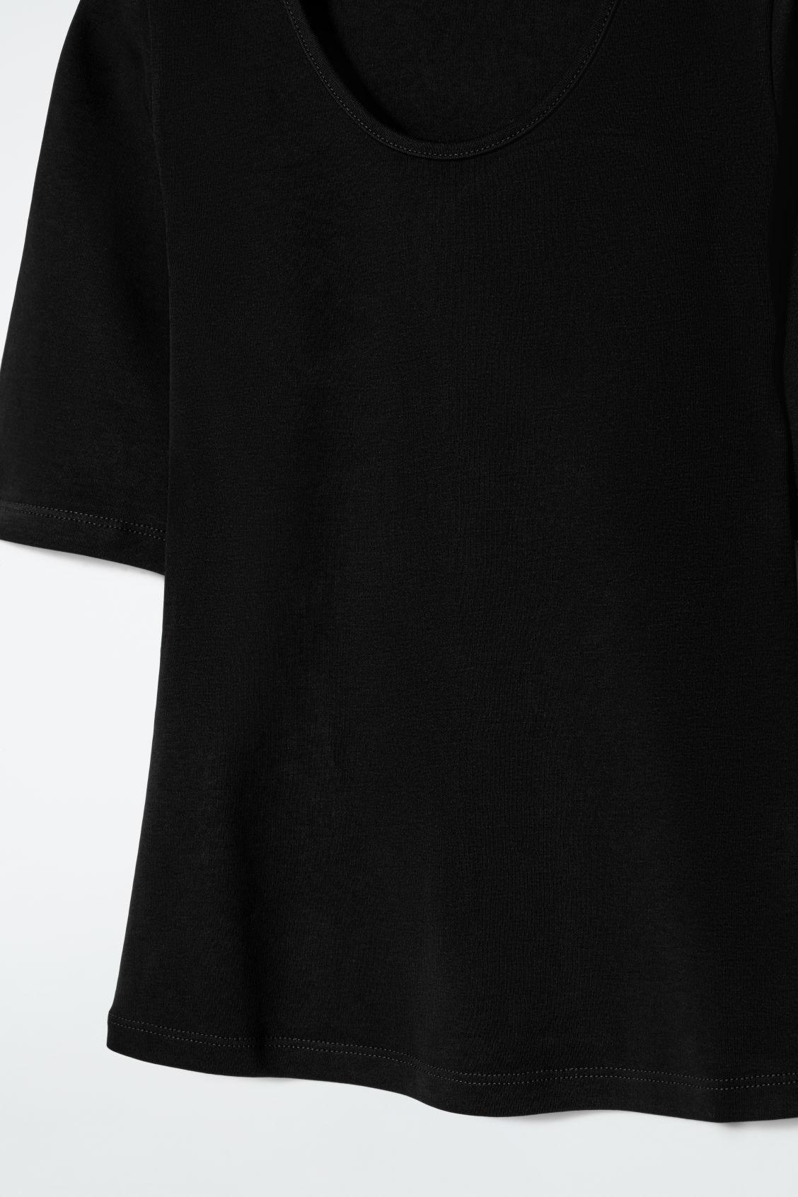 SLIM SCOOP-NECK COTTON T-SHIRT Product Image