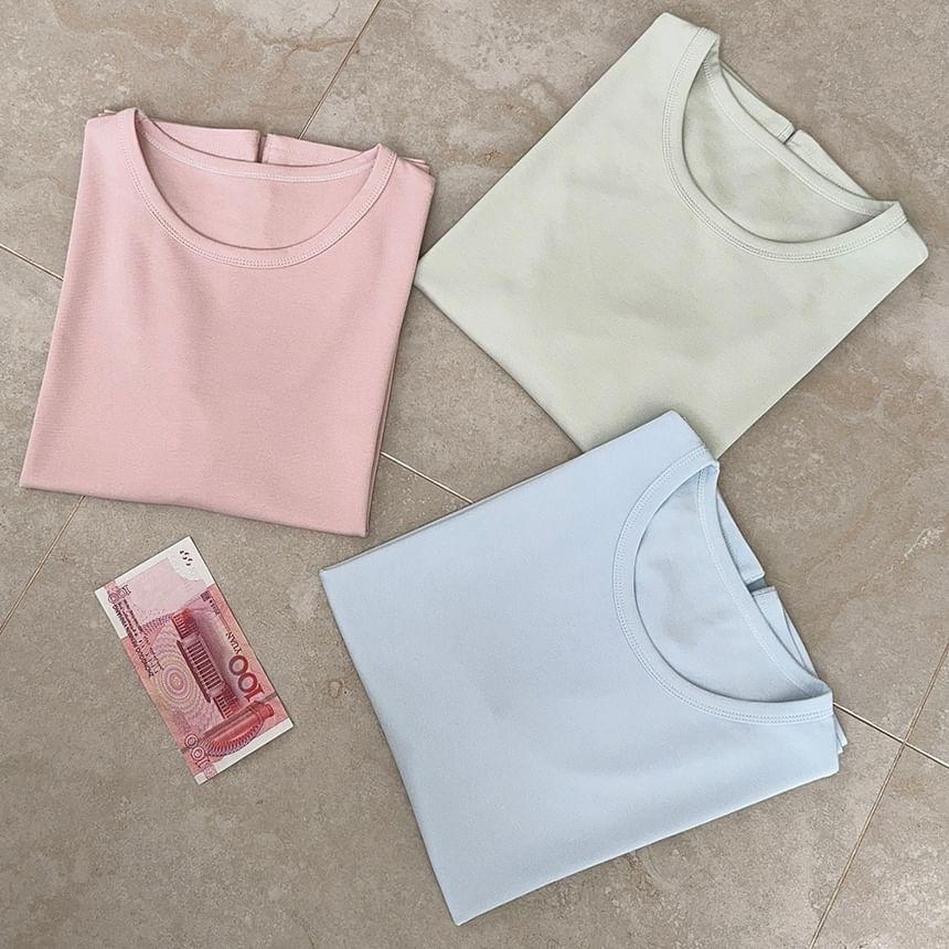 Short Sleeve Round Neck Plain T-Shirt Product Image