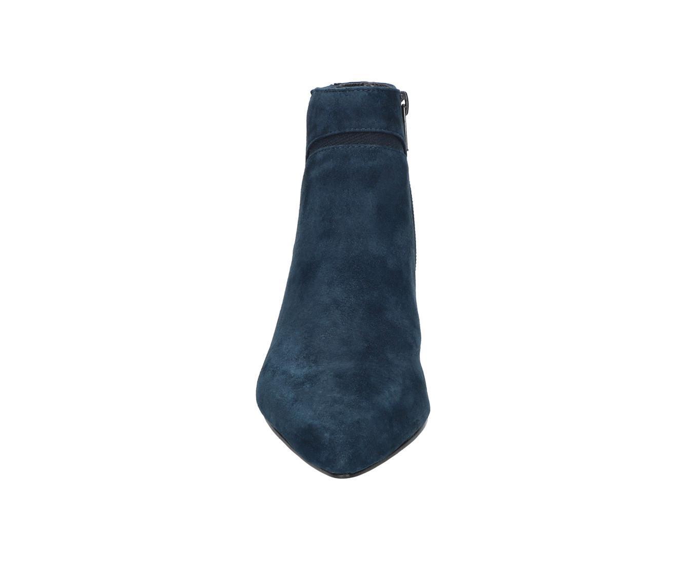 Women's Bella Vita Faraday Booties Product Image