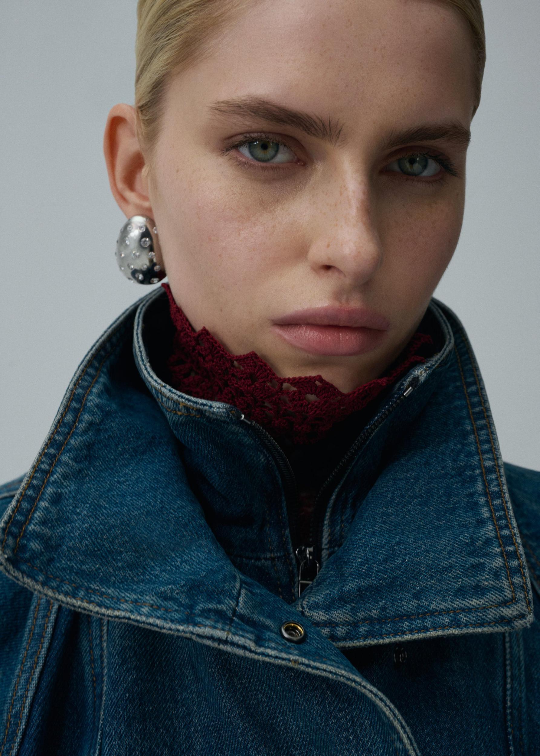 Cinched denim jacket in blue vintage Product Image