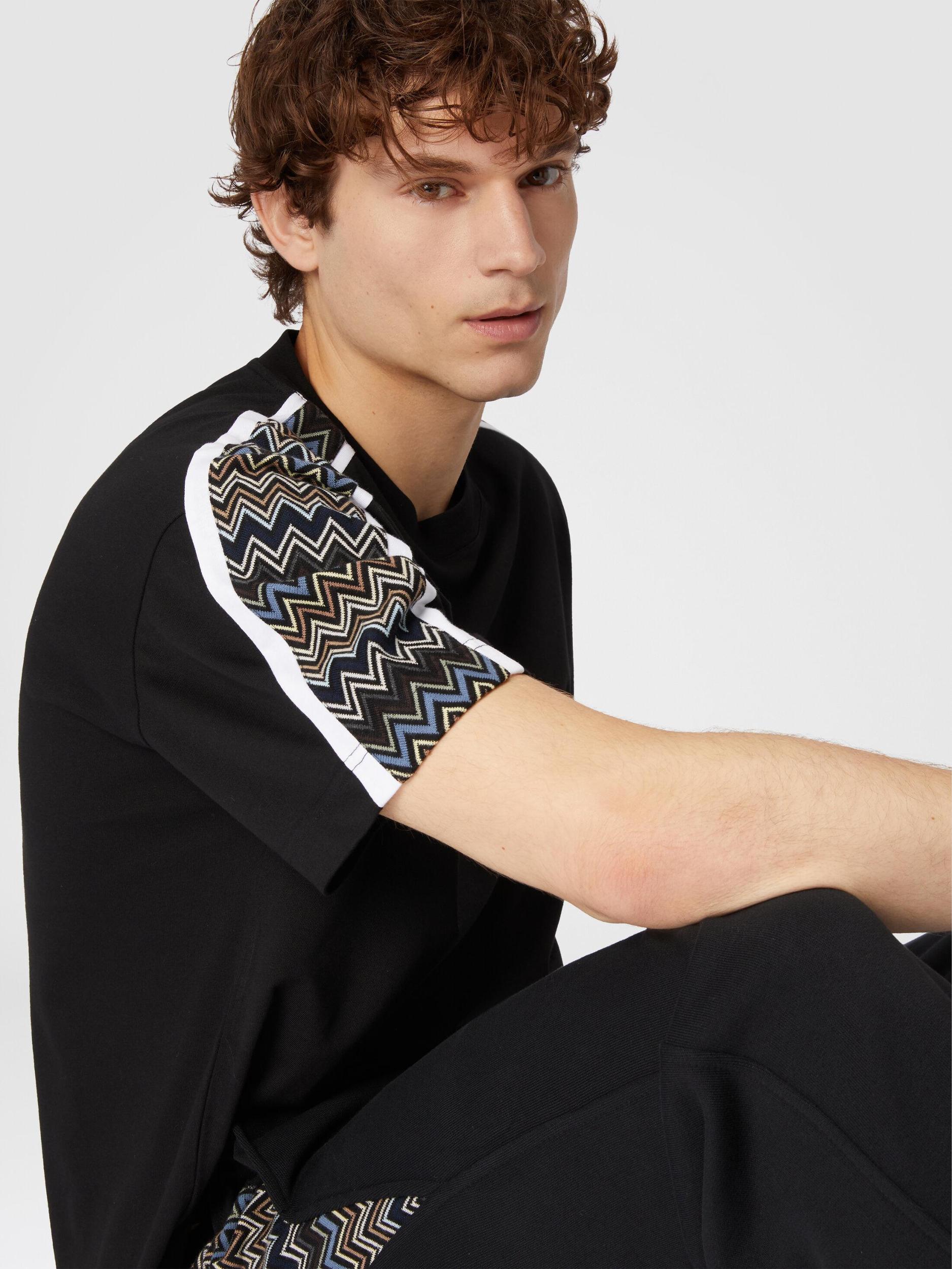 Cotton jersey T-shirt with zigzag inserts Product Image
