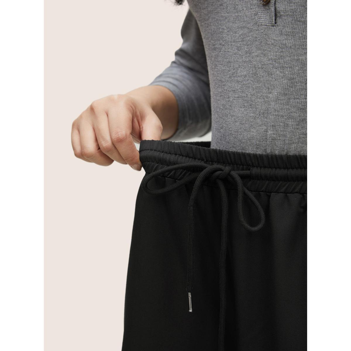 Plus Size Plain Pocket Drawstring Elastic Waist Straight Leg Pants Women Black Casual Straight Leg High Rise Everyday Pants BloomChic 18-20/2X Product Image