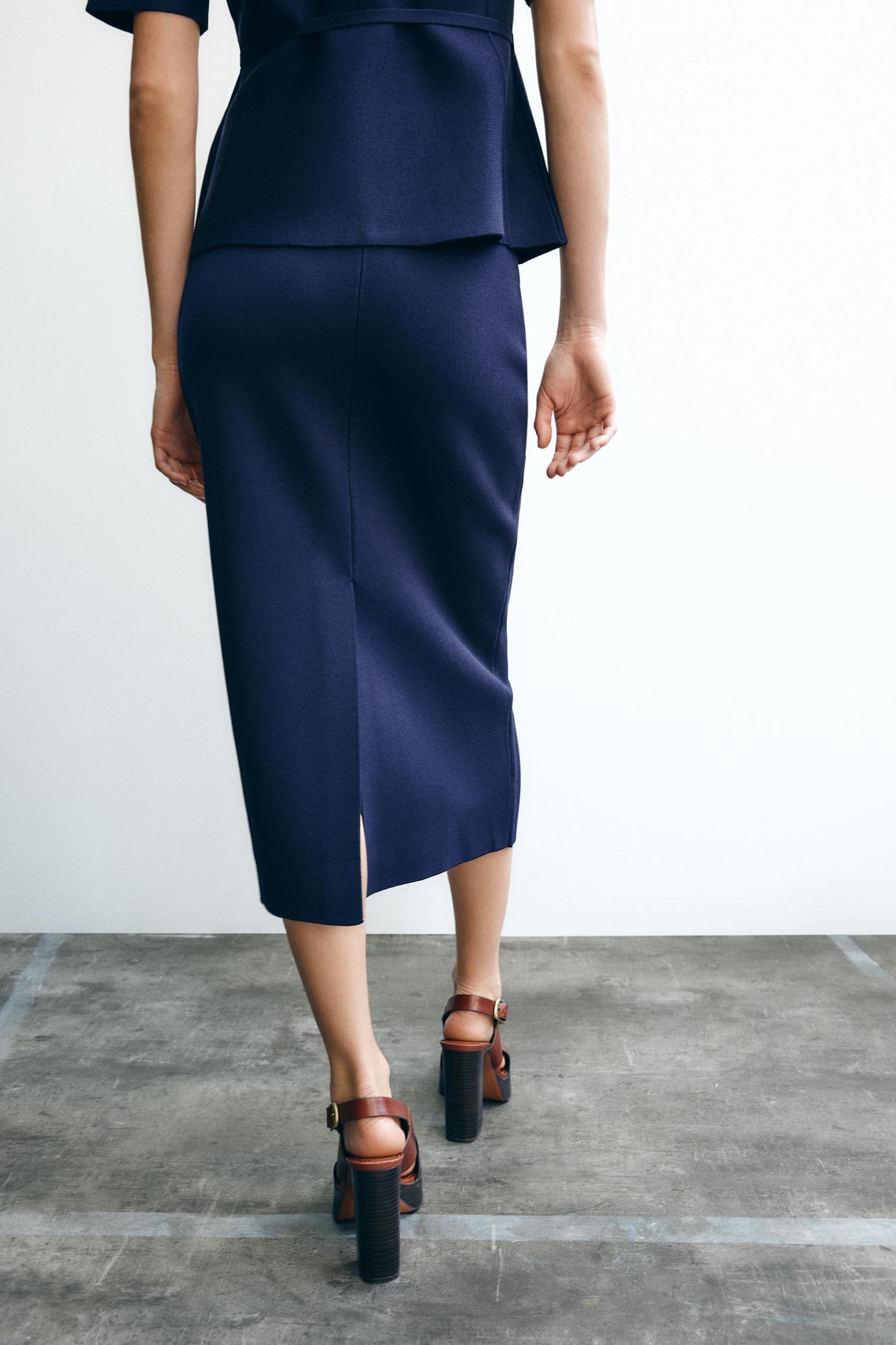 BASIC KNIT MIDI SKIRT Product Image