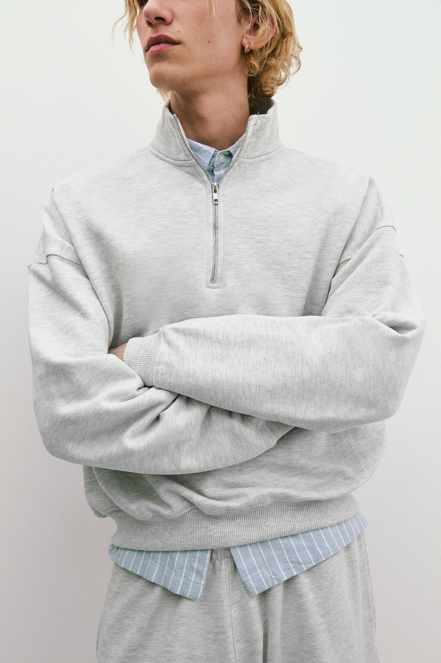 Boxy zip-up sweatshirt Product Image